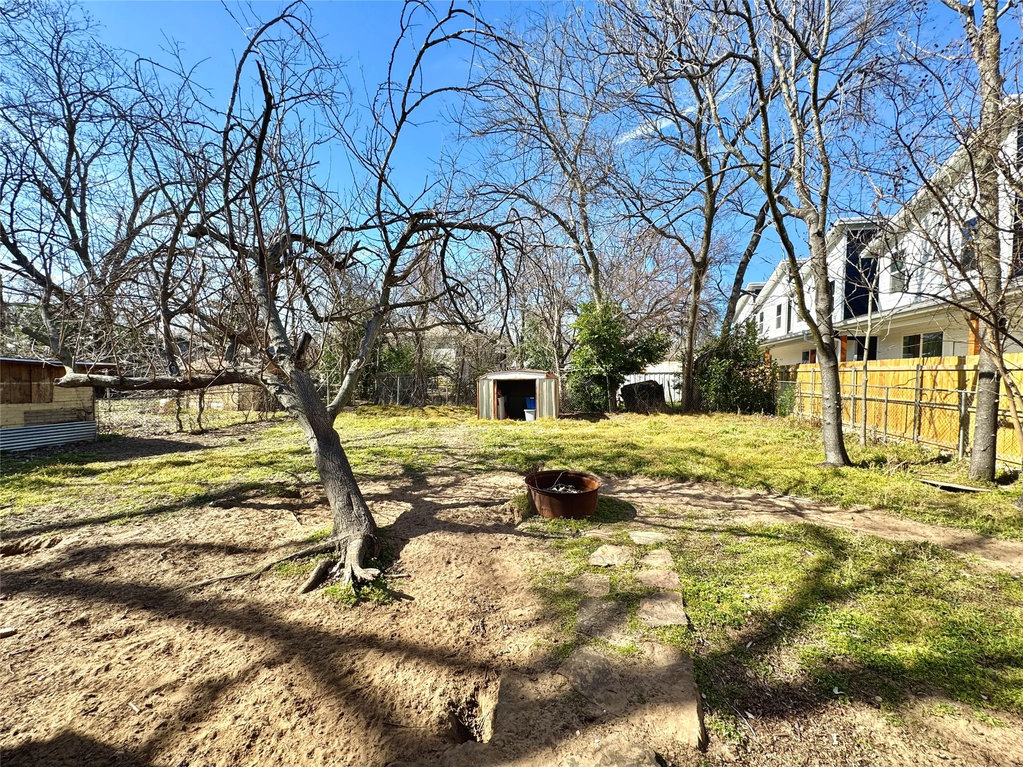 Single Family Residence For Rent in Erath County , 1287 W FREY, Stephenville, Texas 76401, 4 Bedroom, 2 Bathroom, Garage spaces, 1,428 Sqft, built in 1924, mls#21365159, Real Estate Agent in Stephenville, Homes For Rent in Erath county, Homes For Rent in Stephenville, Realtor in Stephenville Texas, Real Estate Brokerage Independent Realty Texas, Luminita Cordes Realtor
