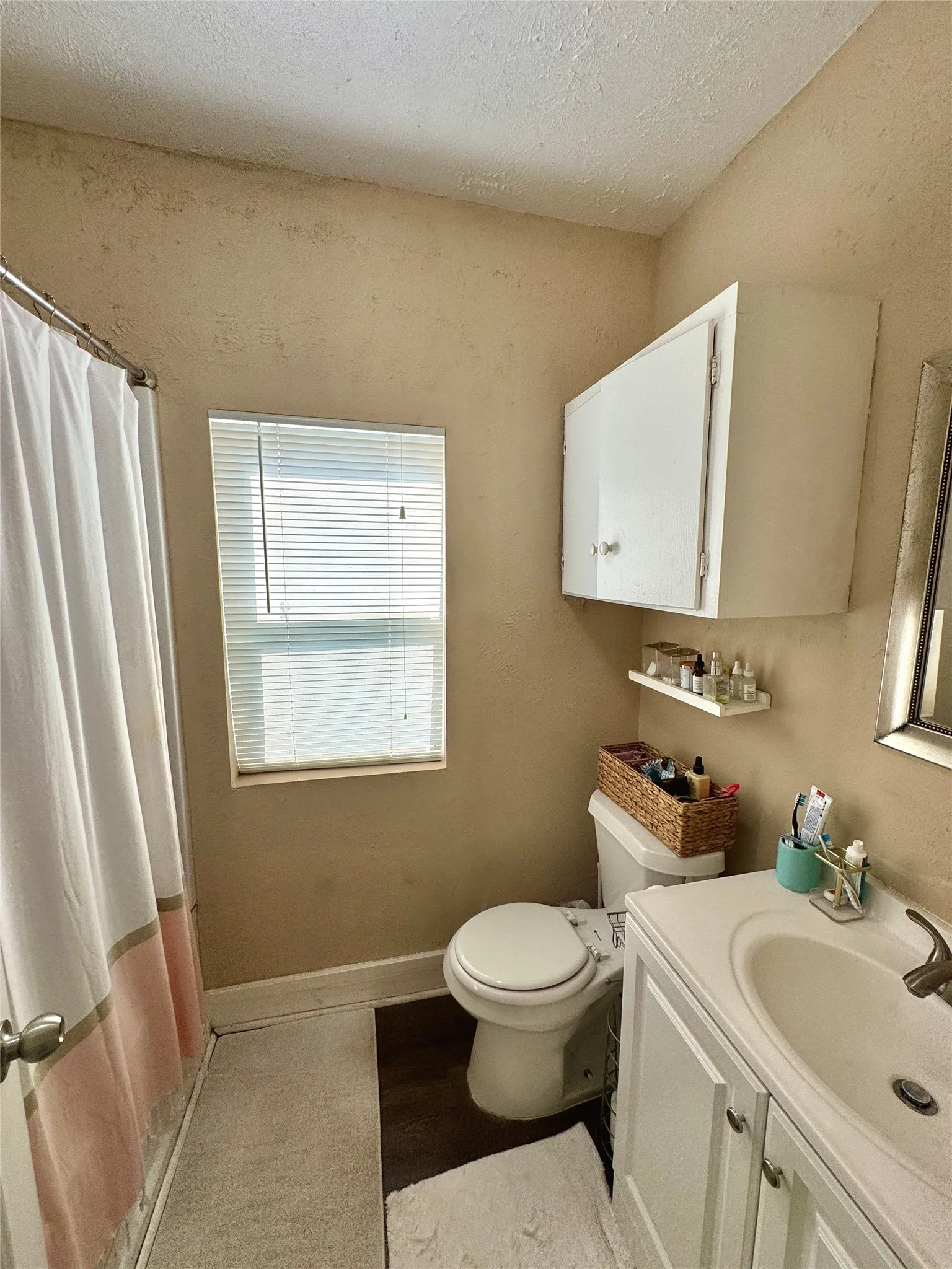 Single Family Residence For Rent in Erath County , 1287 W FREY, Stephenville, Texas 76401, 4 Bedroom, 2 Bathroom, Garage spaces, 1,428 Sqft, built in 1924, mls#21365159, Real Estate Agent in Stephenville, Homes For Rent in Erath county, Homes For Rent in Stephenville, Realtor in Stephenville Texas, Real Estate Brokerage Independent Realty Texas, Luminita Cordes Realtor