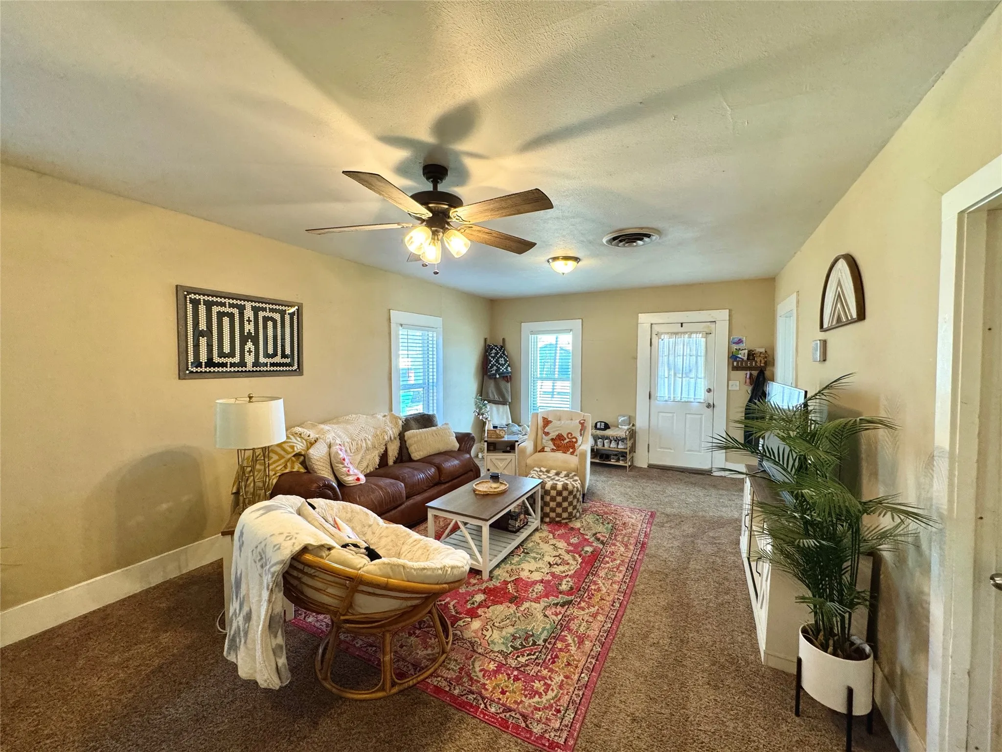 Single Family Residence For Rent in Erath County , 1287 W FREY, Stephenville, Texas 76401, 4 Bedroom, 2 Bathroom, Garage spaces, 1,428 Sqft, built in 1924, mls#21365159, Real Estate Agent in Stephenville, Homes For Rent in Erath county, Homes For Rent in Stephenville, Realtor in Stephenville Texas, Real Estate Brokerage Independent Realty Texas, Luminita Cordes Realtor