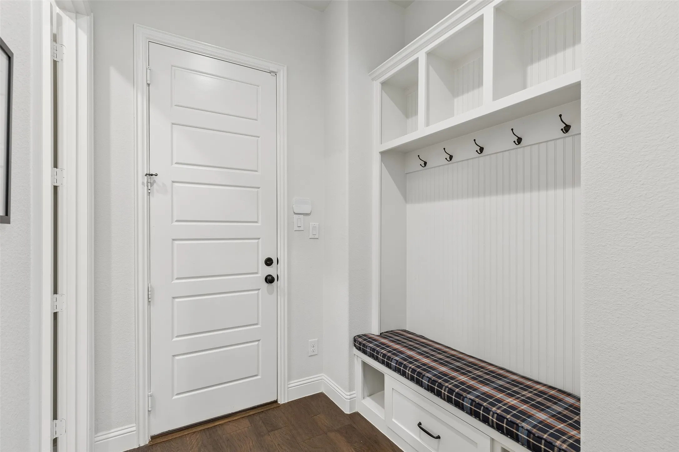 Single Family Residence For Sale in Collin County , 15056 Wintergrass Road, Frisco, Texas 75035, 3 Bedroom, 4 Bathroom, 3 Garage spaces, 2,260 Sqft, built in 2020, mls#21364193, Real Estate Agent in Frisco, Homes For Sale in Collin county, Homes For Sale in Frisco, Realtor in Frisco Texas, Real Estate Brokerage Independent Realty Texas, Luminita Cordes Realtor