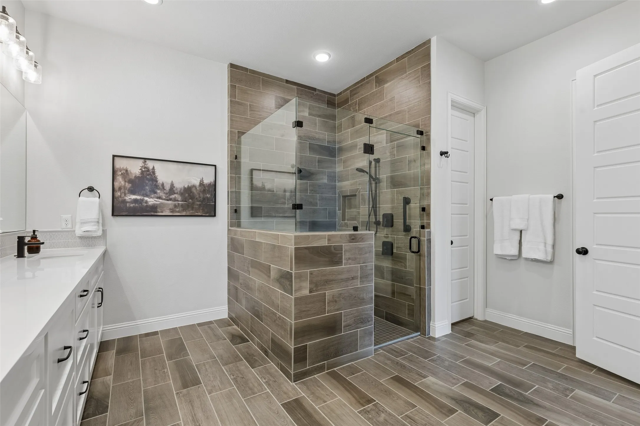 Single Family Residence For Sale in Collin County , 15056 Wintergrass Road, Frisco, Texas 75035, 3 Bedroom, 4 Bathroom, 3 Garage spaces, 2,260 Sqft, built in 2020, mls#21364193, Real Estate Agent in Frisco, Homes For Sale in Collin county, Homes For Sale in Frisco, Realtor in Frisco Texas, Real Estate Brokerage Independent Realty Texas, Luminita Cordes Realtor