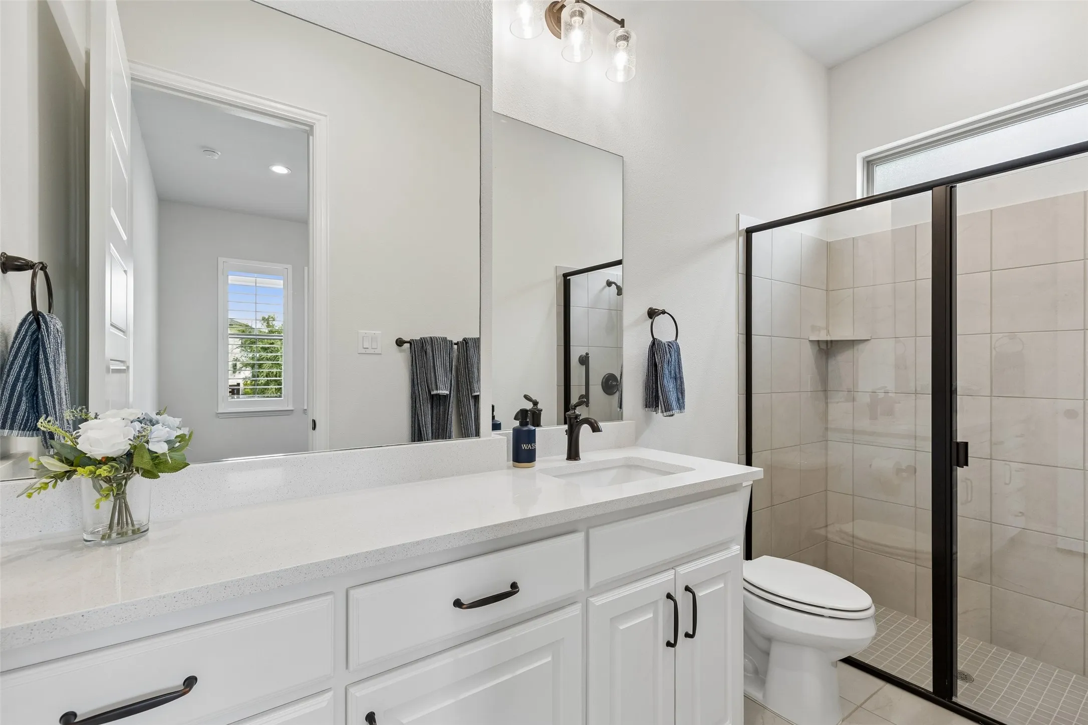Single Family Residence For Sale in Collin County , 15056 Wintergrass Road, Frisco, Texas 75035, 3 Bedroom, 4 Bathroom, 3 Garage spaces, 2,260 Sqft, built in 2020, mls#21364193, Real Estate Agent in Frisco, Homes For Sale in Collin county, Homes For Sale in Frisco, Realtor in Frisco Texas, Real Estate Brokerage Independent Realty Texas, Luminita Cordes Realtor