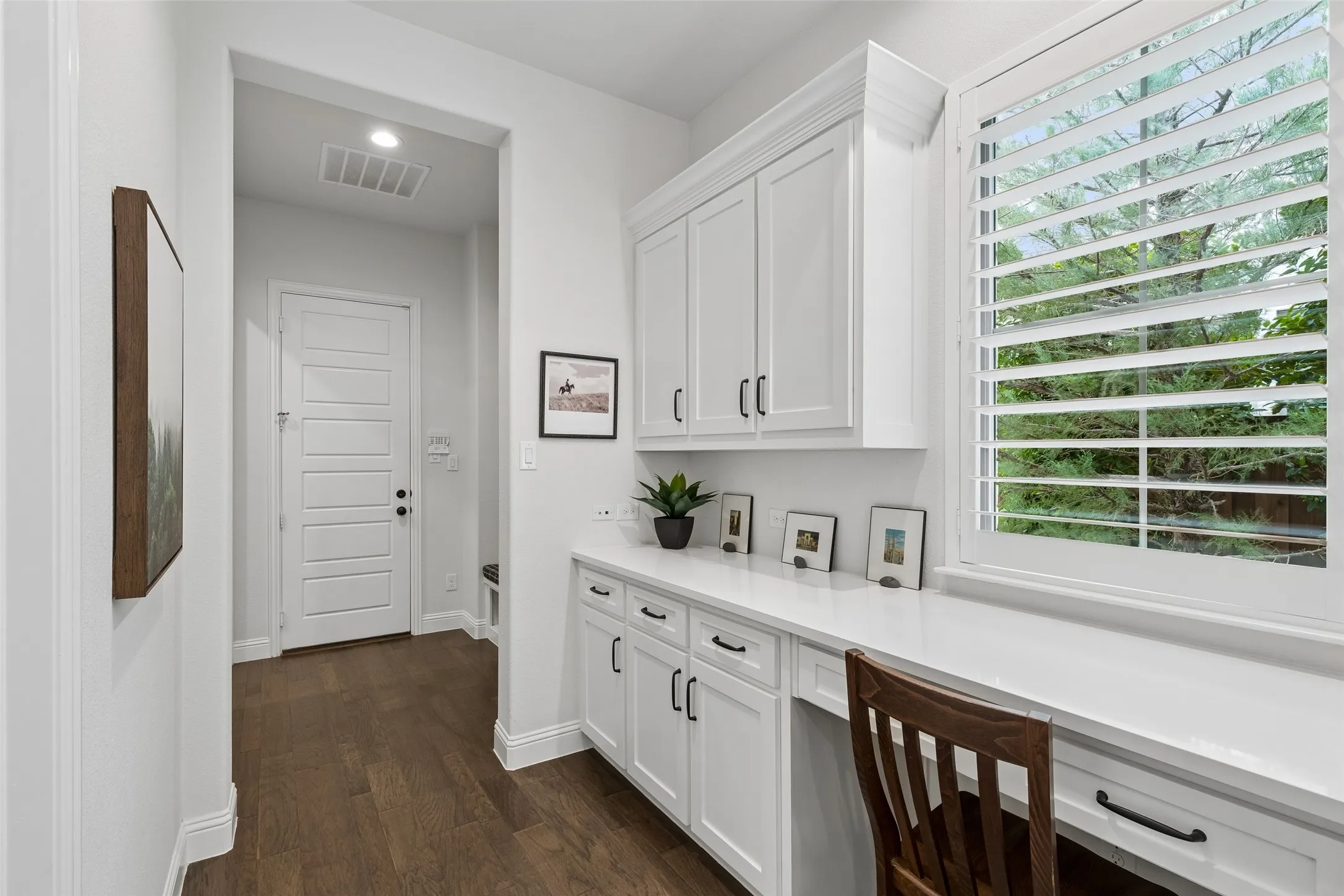 Single Family Residence For Sale in Collin County , 15056 Wintergrass Road, Frisco, Texas 75035, 3 Bedroom, 4 Bathroom, 3 Garage spaces, 2,260 Sqft, built in 2020, mls#21364193, Real Estate Agent in Frisco, Homes For Sale in Collin county, Homes For Sale in Frisco, Realtor in Frisco Texas, Real Estate Brokerage Independent Realty Texas, Luminita Cordes Realtor