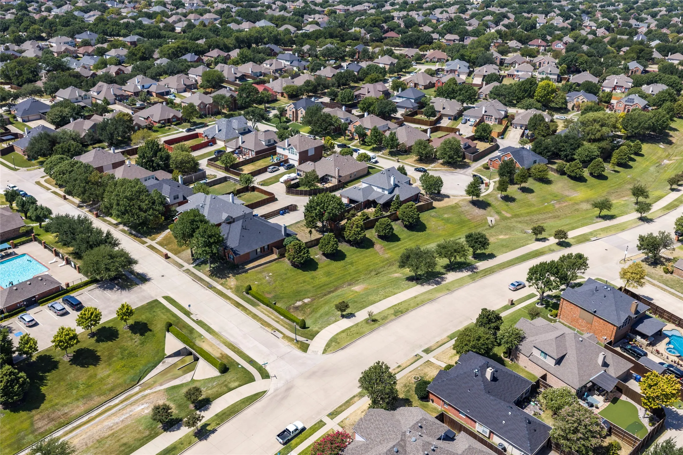 3408 Loblolly is on the cul-de-sac street.  This picture shows how close it is to one of the community pools.