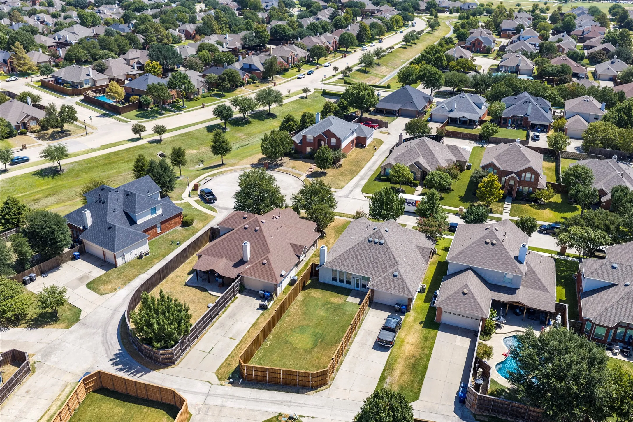Single Family Residence For Sale in Collin County , 3408 Loblolly Lane, Mc Kinney, Texas 75070, 4 Bedroom, 2 Bathroom, 2 Garage spaces, 2,209 Sqft, built in 2003, mls#21364646, Real Estate Agent in Mc Kinney, Homes For Sale in Collin county, Homes For Sale in Mc Kinney, Realtor in Mc Kinney Texas, Real Estate Brokerage Independent Realty Texas, Luminita Cordes Realtor