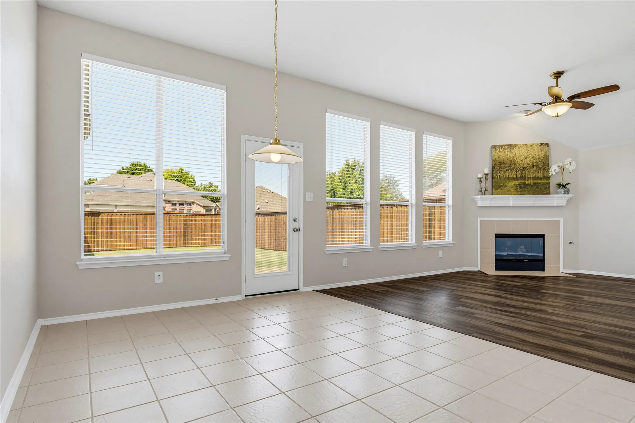 Single Family Residence For Sale in Collin County , 3408 Loblolly Lane, Mc Kinney, Texas 75070, 4 Bedroom, 2 Bathroom, 2 Garage spaces, 2,209 Sqft, built in 2003, mls#21364646, Real Estate Agent in Mc Kinney, Homes For Sale in Collin county, Homes For Sale in Mc Kinney, Realtor in Mc Kinney Texas, Real Estate Brokerage Independent Realty Texas, Luminita Cordes Realtor