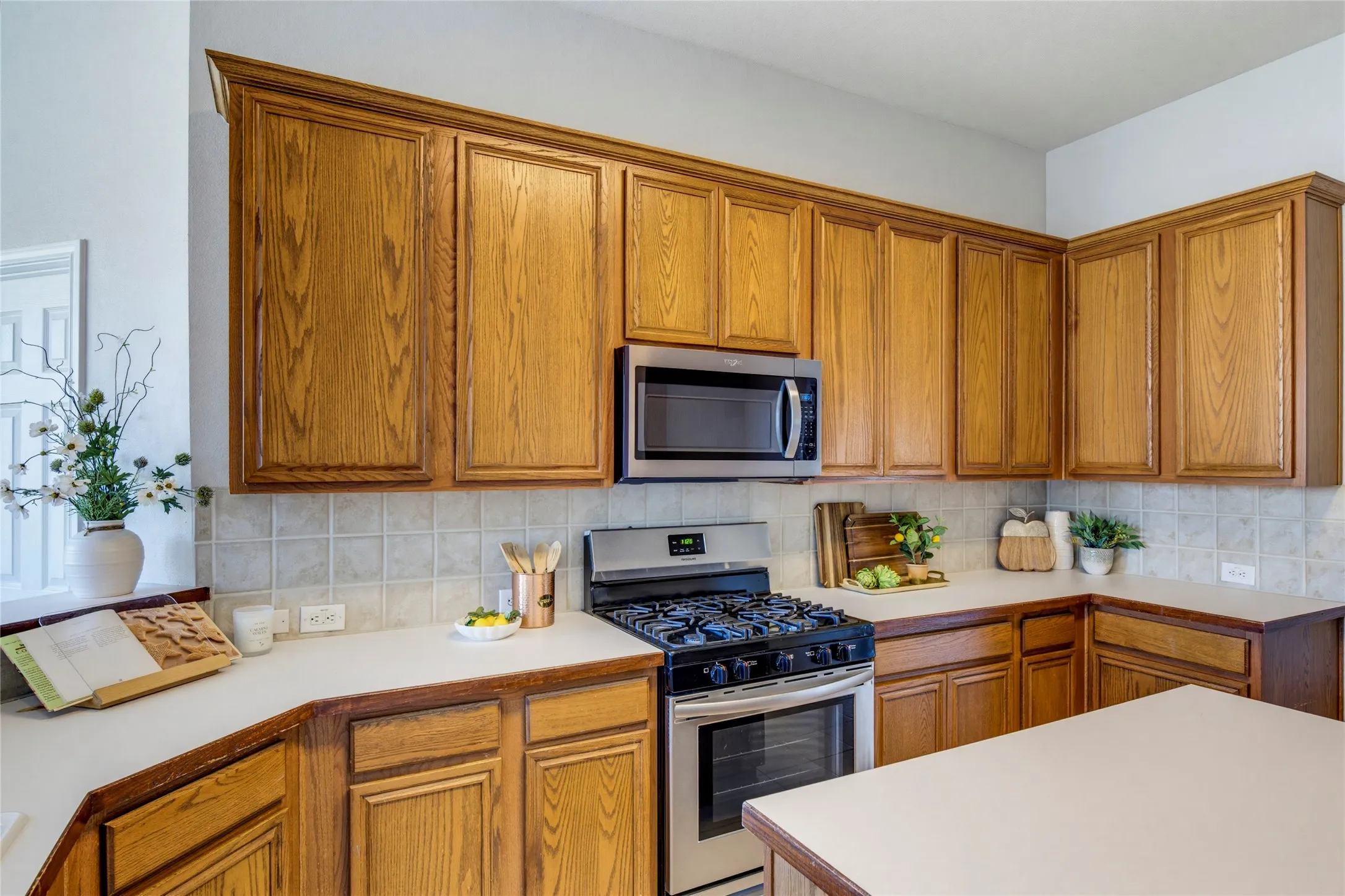 Single Family Residence For Sale in Collin County , 3408 Loblolly Lane, Mc Kinney, Texas 75070, 4 Bedroom, 2 Bathroom, 2 Garage spaces, 2,209 Sqft, built in 2003, mls#21364646, Real Estate Agent in Mc Kinney, Homes For Sale in Collin county, Homes For Sale in Mc Kinney, Realtor in Mc Kinney Texas, Real Estate Brokerage Independent Realty Texas, Luminita Cordes Realtor
