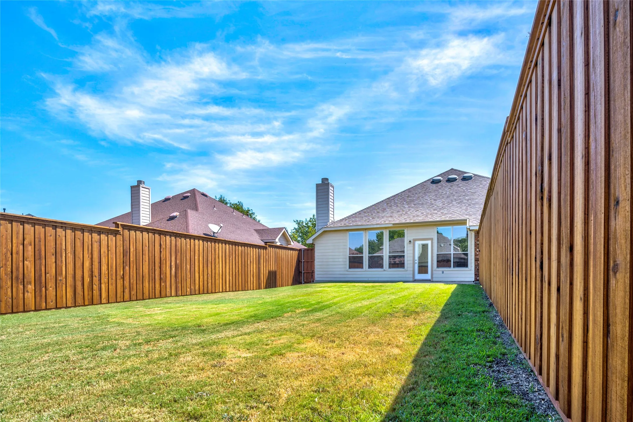 Single Family Residence For Sale in Collin County , 3408 Loblolly Lane, Mc Kinney, Texas 75070, 4 Bedroom, 2 Bathroom, 2 Garage spaces, 2,209 Sqft, built in 2003, mls#21364646, Real Estate Agent in Mc Kinney, Homes For Sale in Collin county, Homes For Sale in Mc Kinney, Realtor in Mc Kinney Texas, Real Estate Brokerage Independent Realty Texas, Luminita Cordes Realtor