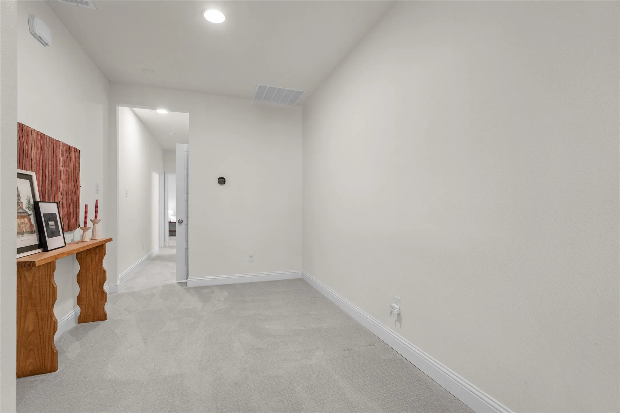 Townhouse For Sale in Tarrant County , 306 Sunset Lane, Fort Worth, Texas 76114, 3 Bedroom, 3 Bathroom, 2 Garage spaces, 1,900 Sqft, built in 2023, mls#21357366, Real Estate Agent in Fort Worth, Homes For Sale in Tarrant county, Homes For Sale in Fort Worth, Realtor in Fort Worth Texas, Real Estate Brokerage Independent Realty Texas, Luminita Cordes Realtor