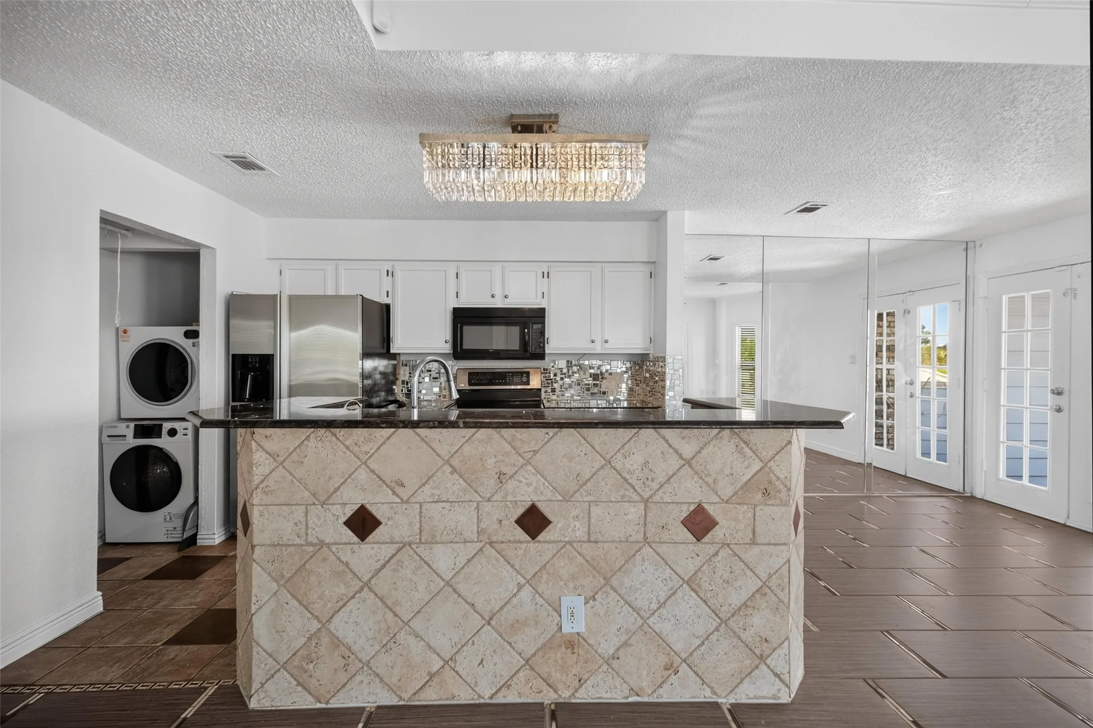Condominium For Sale in Dallas County , 3404 Country Club Drive W 264, Irving, Texas 75038, 2 Bedroom, 1 Bathroom, Garage spaces, 1,000 Sqft, built in 1984, mls#21365163, Real Estate Agent in Irving, Homes For Sale in Dallas county, Homes For Sale in Irving, Realtor in Irving Texas, Real Estate Brokerage Independent Realty Texas, Luminita Cordes Realtor