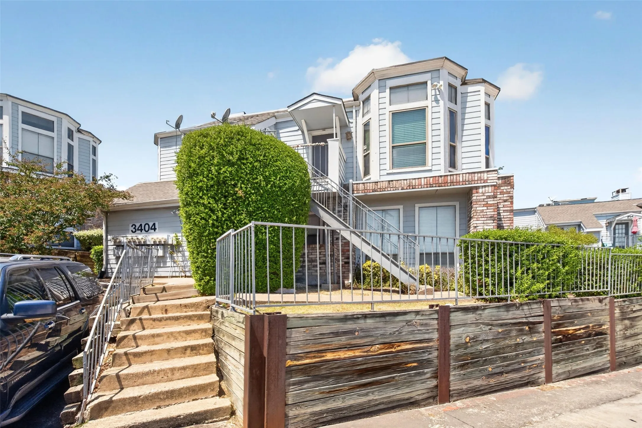 Condominium For Sale in Dallas County , 3404 Country Club Drive W 264, Irving, Texas 75038, 2 Bedroom, 1 Bathroom, Garage spaces, 1,000 Sqft, built in 1984, mls#21365163, Real Estate Agent in Irving, Homes For Sale in Dallas county, Homes For Sale in Irving, Realtor in Irving Texas, Real Estate Brokerage Independent Realty Texas, Luminita Cordes Realtor