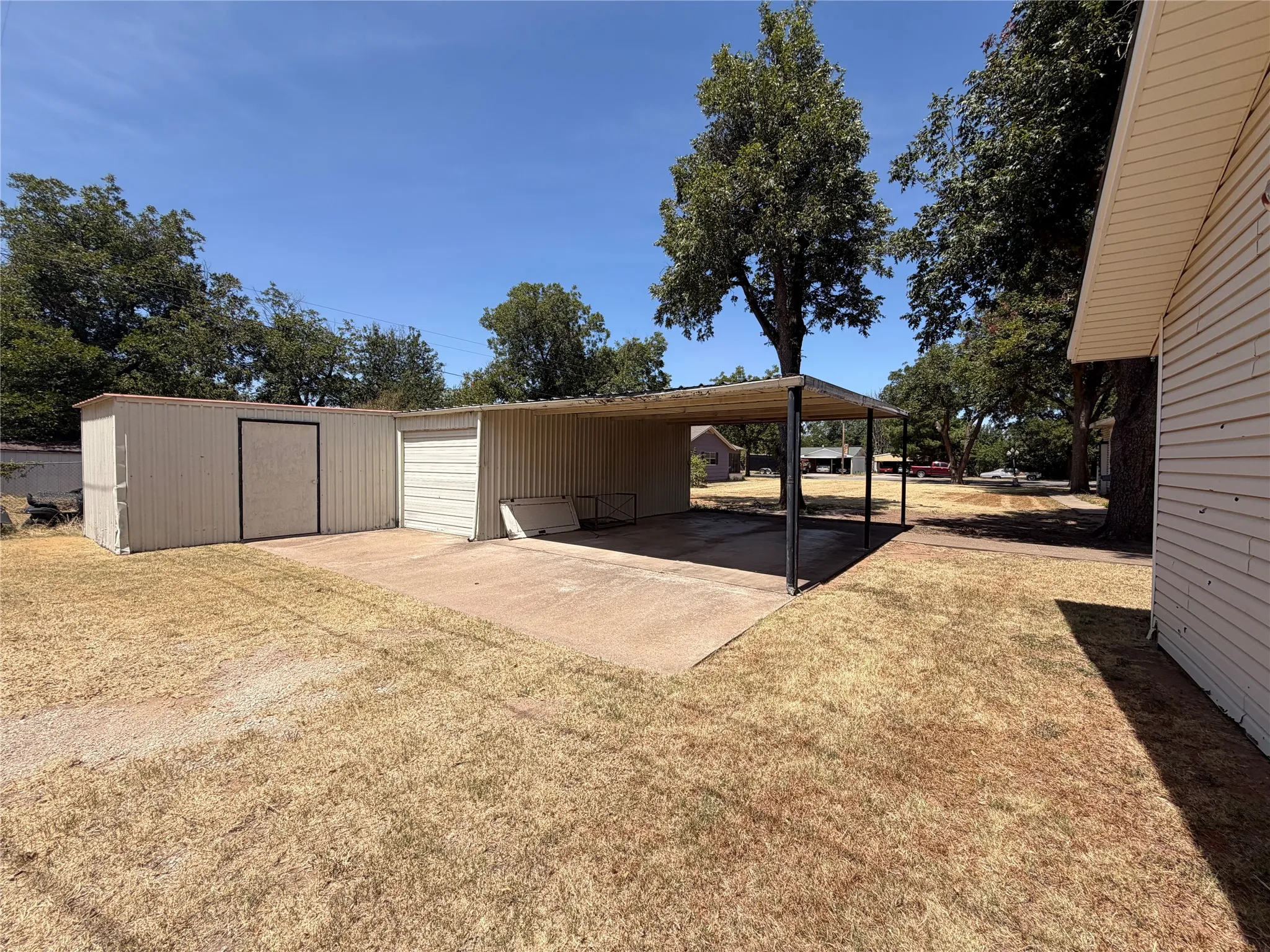 Business For Sale in Baylor County , 200 S Cedar Street, Seymour, Texas 76380, 0, 0, Garage spaces, 0 Sqft, built in 1940, Price $650,000, mls#21363706, Real Estate Agent in Seymour, Homes For Sale in Baylor county, Homes For Sale in Seymour, Realtor in Seymour Texas, Real Estate Brokerage Independent Realty Texas, Luminita Cordes Realtor