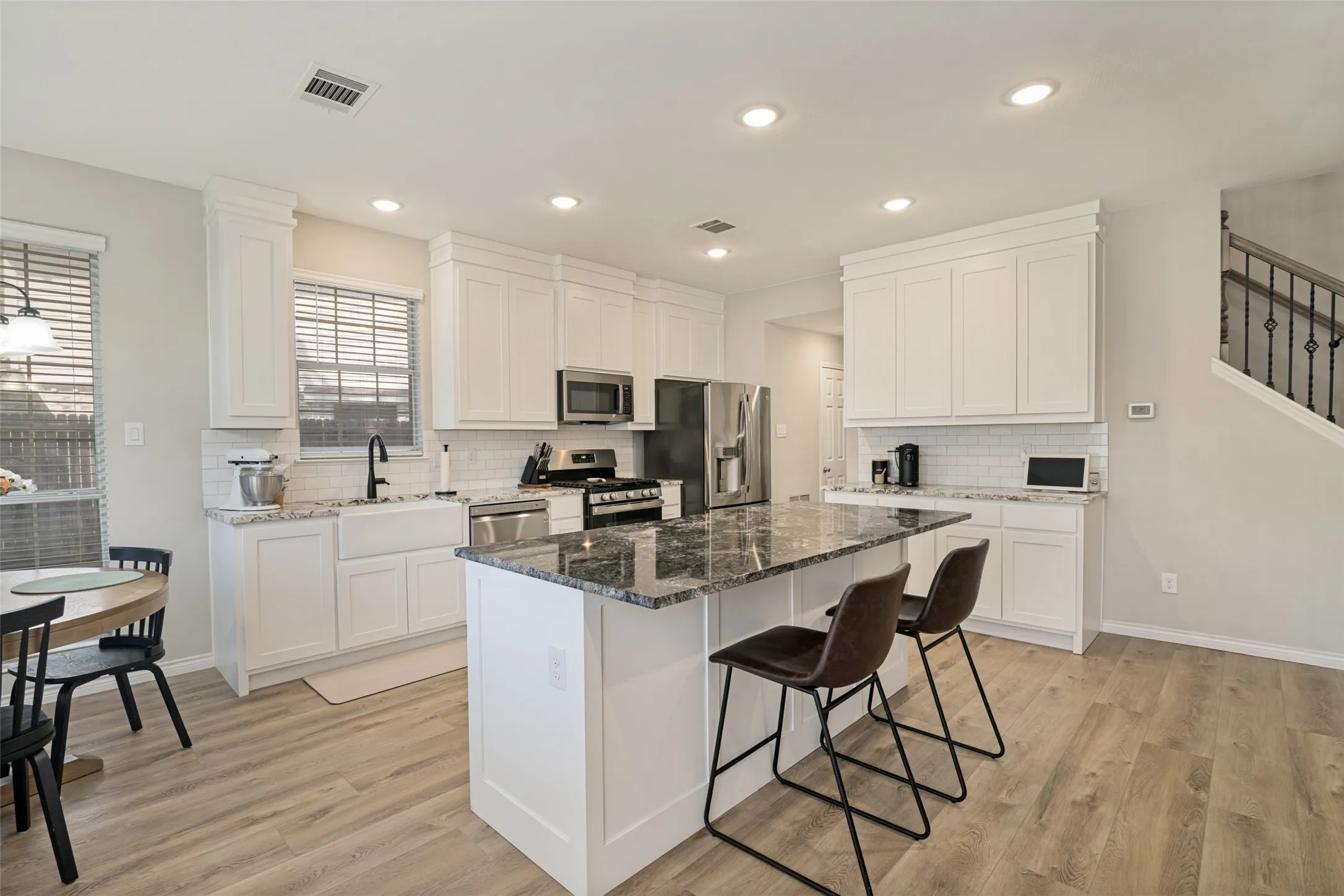 Single Family Residence For Sale in Dallas County , 2110 Carnation Court, Garland, Texas 75040, 3 Bedroom, 3 Bathroom, 2 Garage spaces, 1,984 Sqft, built in 1992, mls#21357816, Real Estate Agent in Garland, Homes For Sale in Dallas county, Homes For Sale in Garland, Realtor in Garland Texas, Real Estate Brokerage Independent Realty Texas, Luminita Cordes Realtor