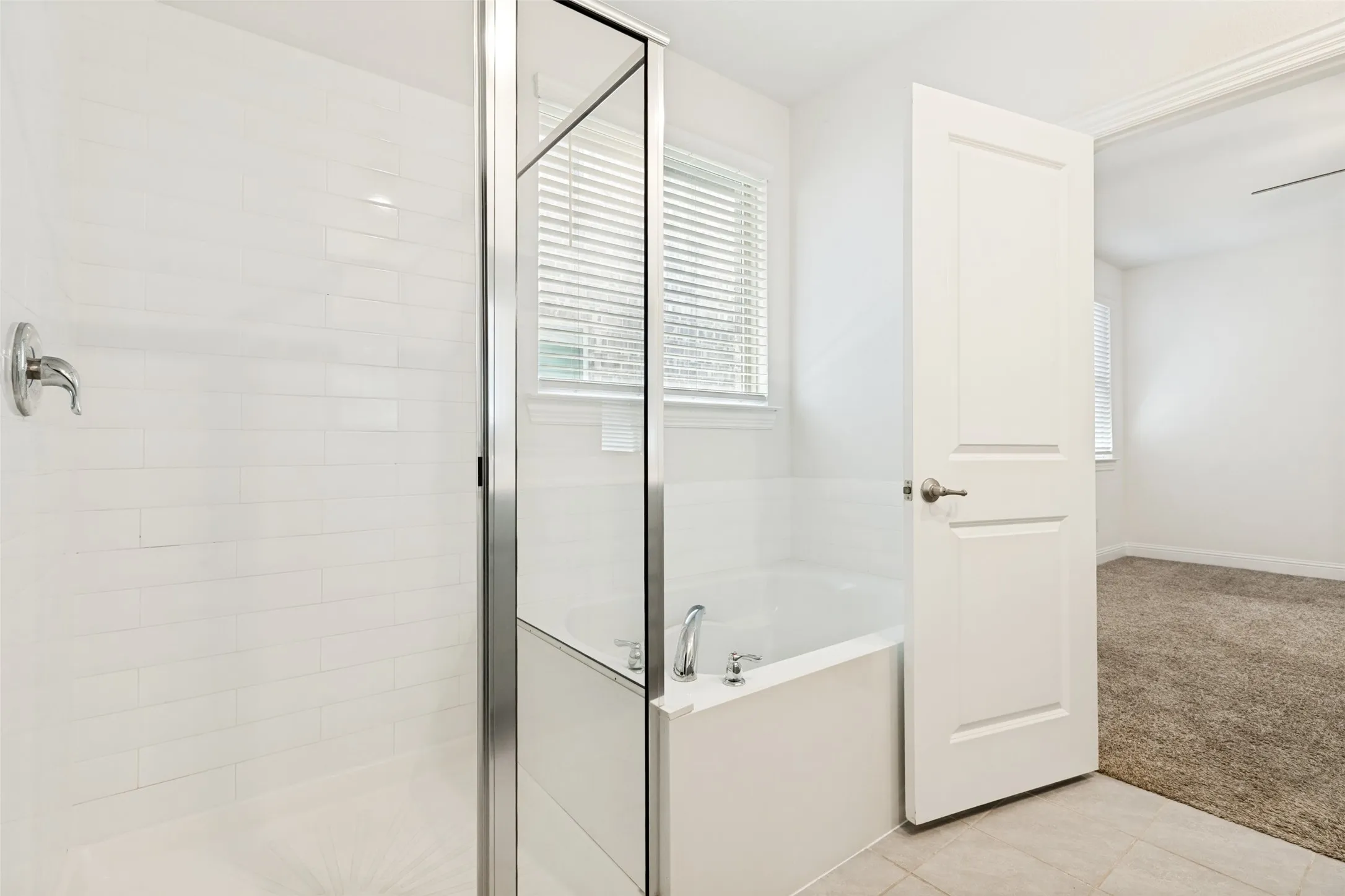 Single Family Residence For Rent in Denton County , 6024 Wildflower Way, Little Elm, Texas 76227, 3 Bedroom, 2 Bathroom, 2 Garage spaces, 1,584 Sqft, built in 2021, mls#21364157, Real Estate Agent in Little Elm, Homes For Rent in Denton county, Homes For Rent in Little Elm, Realtor in Little Elm Texas, Real Estate Brokerage Independent Realty Texas, Luminita Cordes Realtor