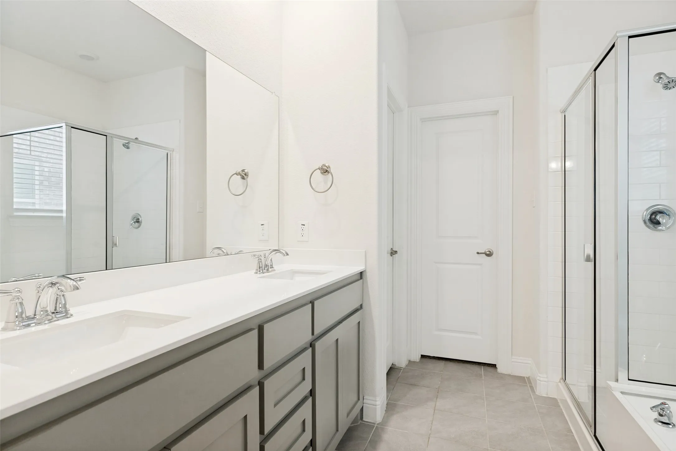 Single Family Residence For Rent in Denton County , 6024 Wildflower Way, Little Elm, Texas 76227, 3 Bedroom, 2 Bathroom, 2 Garage spaces, 1,584 Sqft, built in 2021, mls#21364157, Real Estate Agent in Little Elm, Homes For Rent in Denton county, Homes For Rent in Little Elm, Realtor in Little Elm Texas, Real Estate Brokerage Independent Realty Texas, Luminita Cordes Realtor