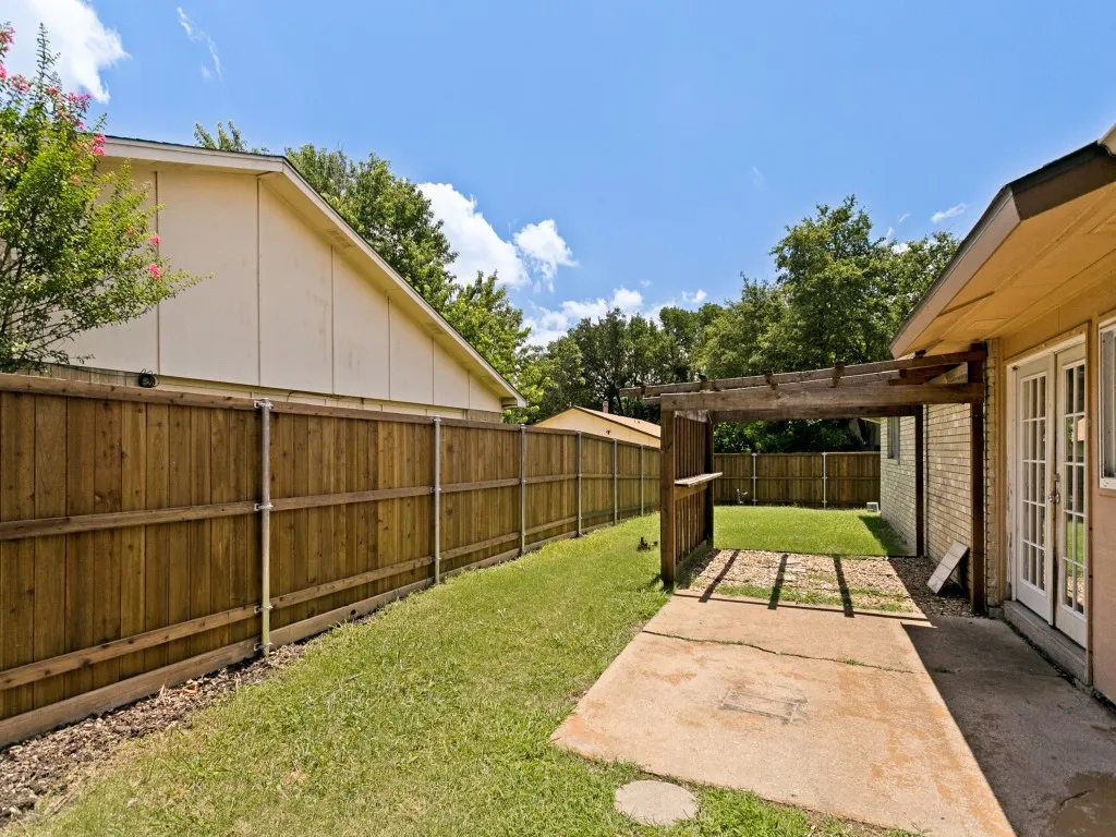 Single Family Residence For Sale in Collin County , 912 Whitehall Drive, Plano, Texas 75023, 3 Bedroom, 2 Bathroom, 2 Garage spaces, 1,764 Sqft, built in 1975, mls#21364150, Real Estate Agent in Plano, Homes For Sale in Collin county, Homes For Sale in Plano, Realtor in Plano Texas, Real Estate Brokerage Independent Realty Texas, Luminita Cordes Realtor