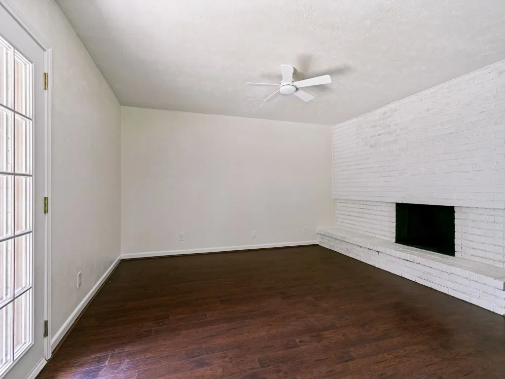 Single Family Residence For Sale in Collin County , 912 Whitehall Drive, Plano, Texas 75023, 3 Bedroom, 2 Bathroom, 2 Garage spaces, 1,764 Sqft, built in 1975, mls#21364150, Real Estate Agent in Plano, Homes For Sale in Collin county, Homes For Sale in Plano, Realtor in Plano Texas, Real Estate Brokerage Independent Realty Texas, Luminita Cordes Realtor