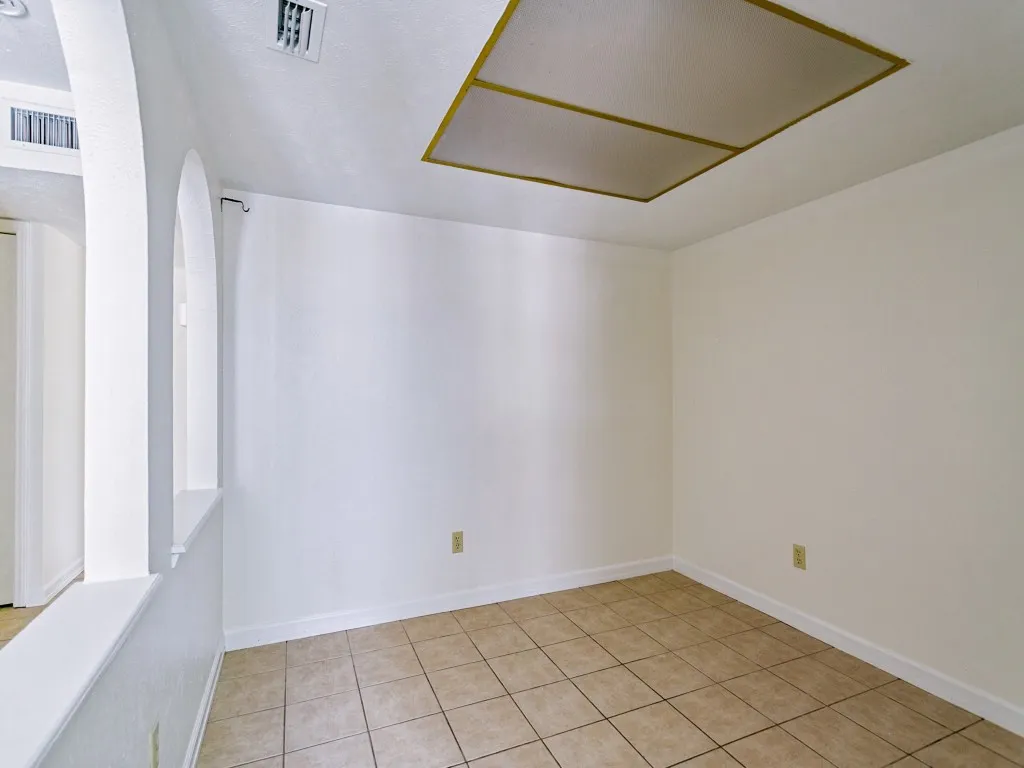 Single Family Residence For Sale in Collin County , 912 Whitehall Drive, Plano, Texas 75023, 3 Bedroom, 2 Bathroom, 2 Garage spaces, 1,764 Sqft, built in 1975, mls#21364150, Real Estate Agent in Plano, Homes For Sale in Collin county, Homes For Sale in Plano, Realtor in Plano Texas, Real Estate Brokerage Independent Realty Texas, Luminita Cordes Realtor