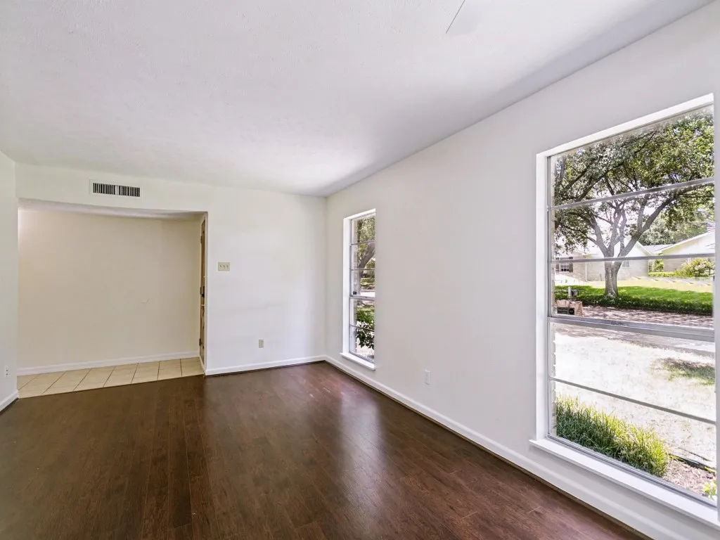 Single Family Residence For Sale in Collin County , 912 Whitehall Drive, Plano, Texas 75023, 3 Bedroom, 2 Bathroom, 2 Garage spaces, 1,764 Sqft, built in 1975, mls#21364150, Real Estate Agent in Plano, Homes For Sale in Collin county, Homes For Sale in Plano, Realtor in Plano Texas, Real Estate Brokerage Independent Realty Texas, Luminita Cordes Realtor