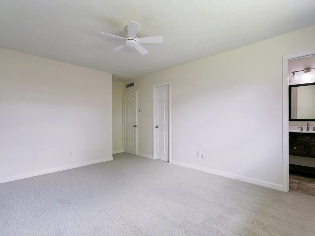 Single Family Residence For Sale in Collin County , 912 Whitehall Drive, Plano, Texas 75023, 3 Bedroom, 2 Bathroom, 2 Garage spaces, 1,764 Sqft, built in 1975, mls#21364150, Real Estate Agent in Plano, Homes For Sale in Collin county, Homes For Sale in Plano, Realtor in Plano Texas, Real Estate Brokerage Independent Realty Texas, Luminita Cordes Realtor