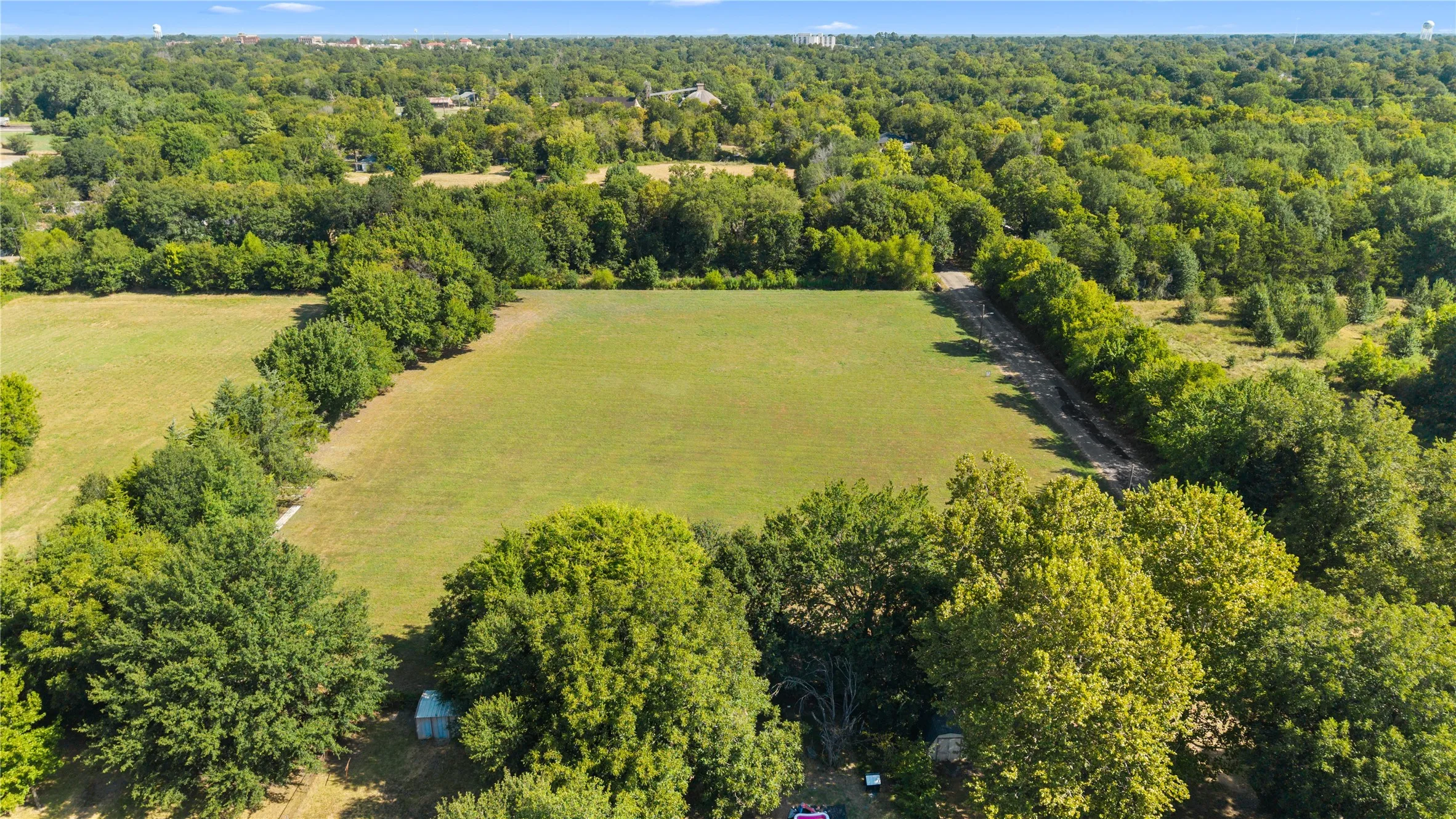 Unimproved Land For Sale in Lamar County , 1500 Paris Boulevard, Paris, Texas 75460, 0, 0, Garage spaces, 0 Sqft, built in 0, mls#21365572, Real Estate Agent in Paris, Homes For Sale in Lamar county, Homes For Sale in Paris, Realtor in Paris Texas, Real Estate Brokerage Independent Realty Texas, Luminita Cordes Realtor