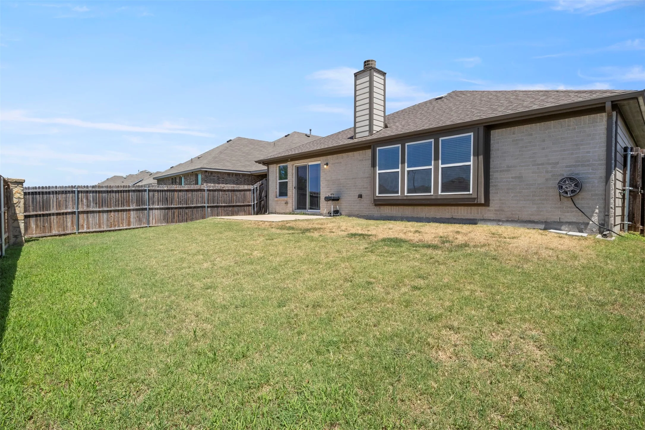 Single Family Residence For Sale in Kaufman County , 2305 Mount Olive Lane, Forney, Texas 75126, 3 Bedroom, 2 Bathroom, 2 Garage spaces, 2,151 Sqft, built in 2018, mls#21365994, Real Estate Agent in Forney, Homes For Sale in Kaufman county, Homes For Sale in Forney, Realtor in Forney Texas, Real Estate Brokerage Independent Realty Texas, Luminita Cordes Realtor