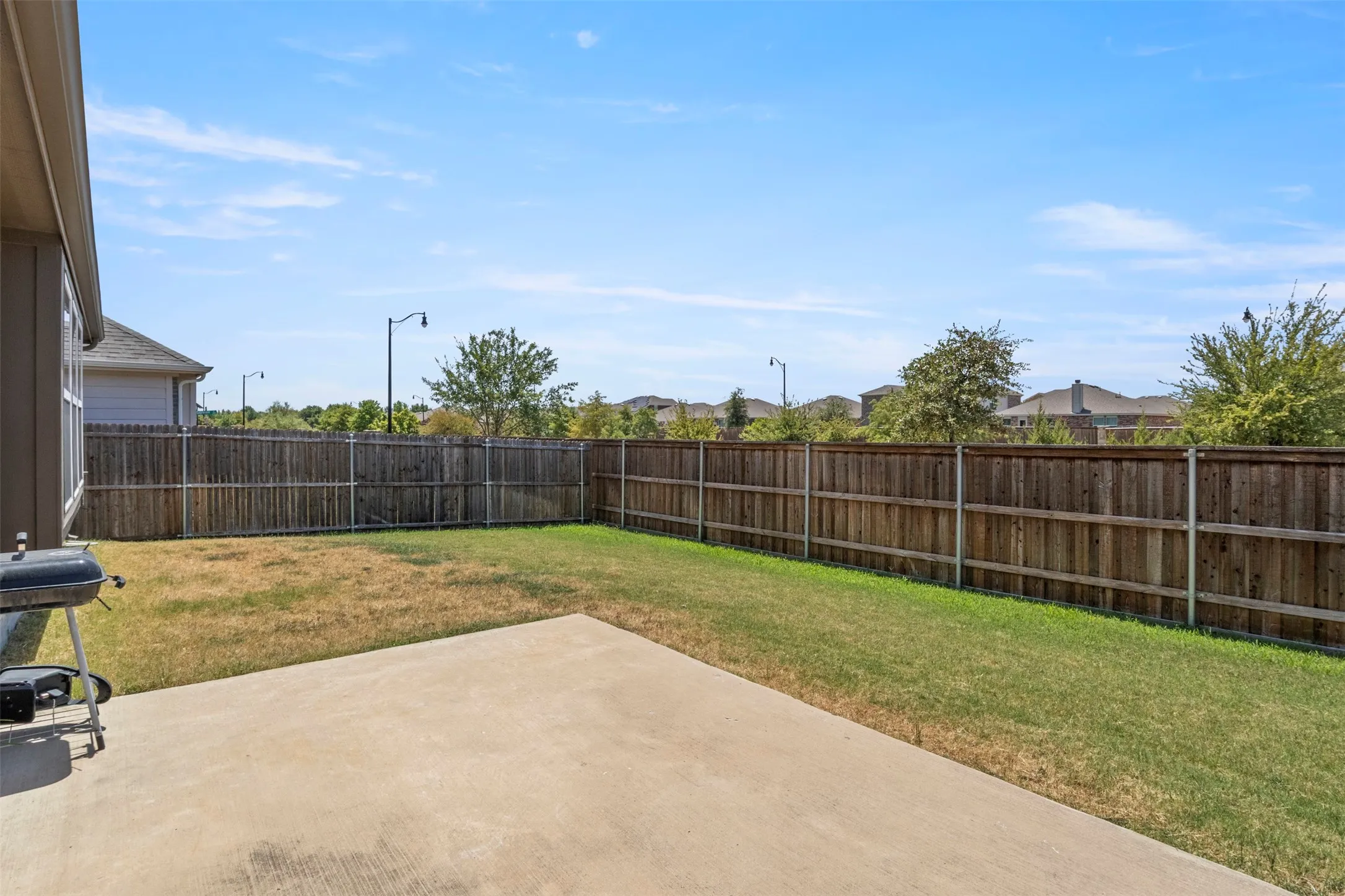 Single Family Residence For Sale in Kaufman County , 2305 Mount Olive Lane, Forney, Texas 75126, 3 Bedroom, 2 Bathroom, 2 Garage spaces, 2,151 Sqft, built in 2018, mls#21365994, Real Estate Agent in Forney, Homes For Sale in Kaufman county, Homes For Sale in Forney, Realtor in Forney Texas, Real Estate Brokerage Independent Realty Texas, Luminita Cordes Realtor
