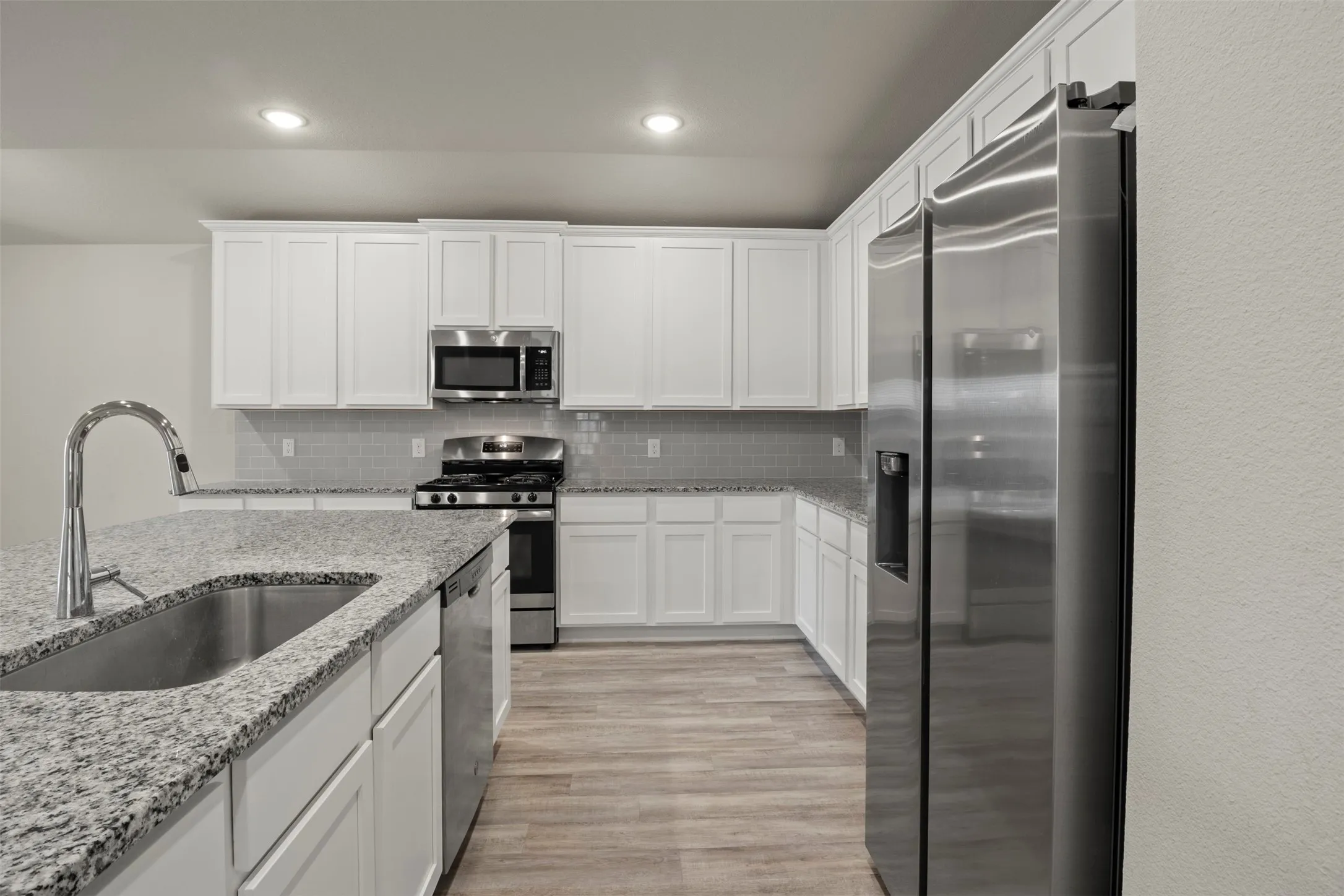 Single Family Residence For Sale in Kaufman County , 2305 Mount Olive Lane, Forney, Texas 75126, 3 Bedroom, 2 Bathroom, 2 Garage spaces, 2,151 Sqft, built in 2018, mls#21365994, Real Estate Agent in Forney, Homes For Sale in Kaufman county, Homes For Sale in Forney, Realtor in Forney Texas, Real Estate Brokerage Independent Realty Texas, Luminita Cordes Realtor