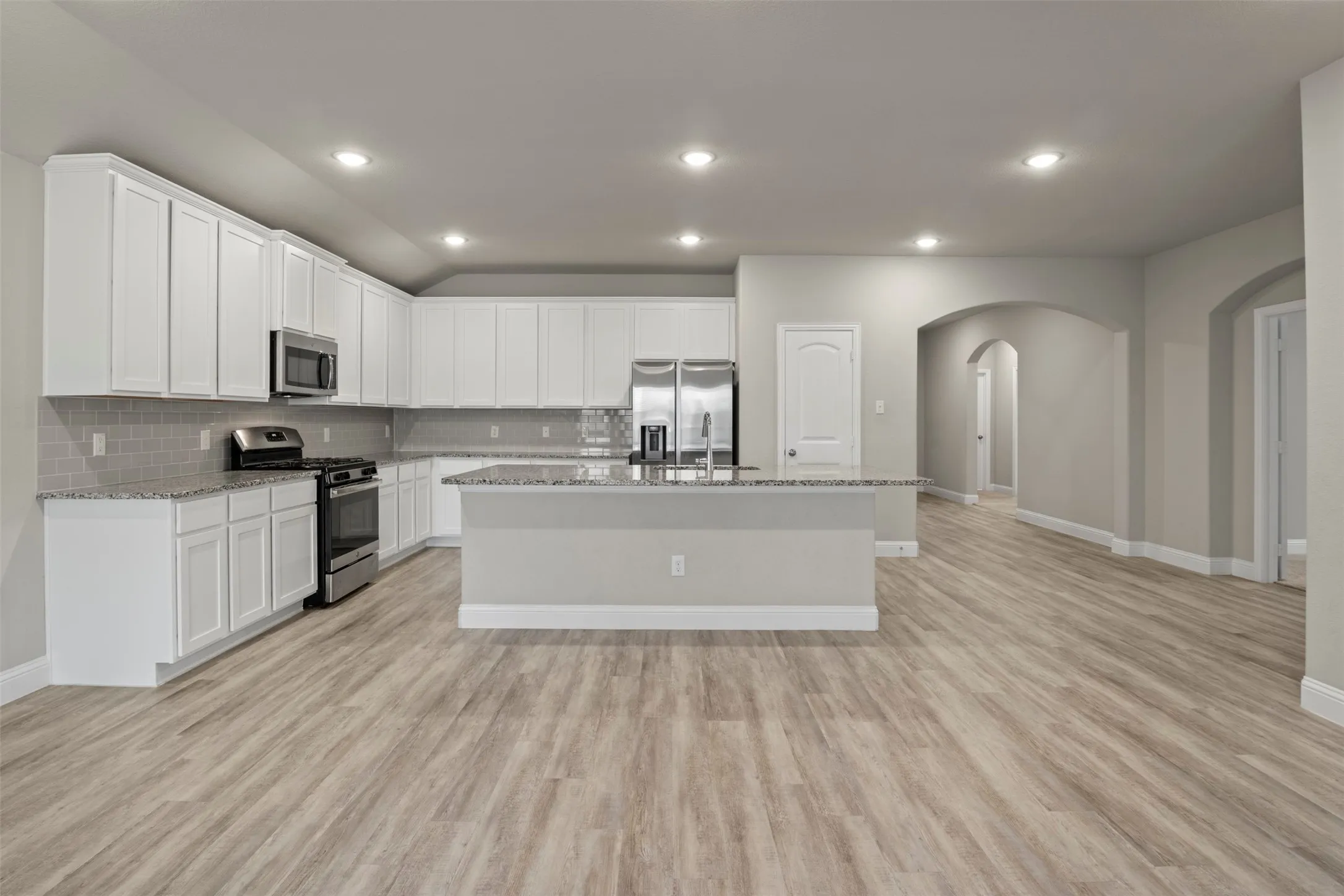 Single Family Residence For Sale in Kaufman County , 2305 Mount Olive Lane, Forney, Texas 75126, 3 Bedroom, 2 Bathroom, 2 Garage spaces, 2,151 Sqft, built in 2018, mls#21365994, Real Estate Agent in Forney, Homes For Sale in Kaufman county, Homes For Sale in Forney, Realtor in Forney Texas, Real Estate Brokerage Independent Realty Texas, Luminita Cordes Realtor
