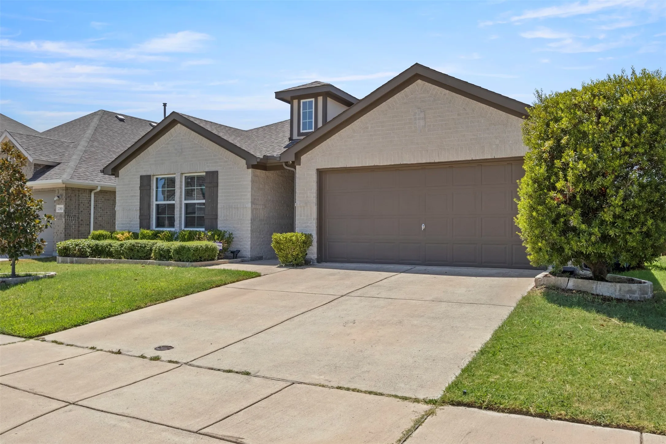 Single Family Residence For Sale in Kaufman County , 2305 Mount Olive Lane, Forney, Texas 75126, 3 Bedroom, 2 Bathroom, 2 Garage spaces, 2,151 Sqft, built in 2018, mls#21365994, Real Estate Agent in Forney, Homes For Sale in Kaufman county, Homes For Sale in Forney, Realtor in Forney Texas, Real Estate Brokerage Independent Realty Texas, Luminita Cordes Realtor