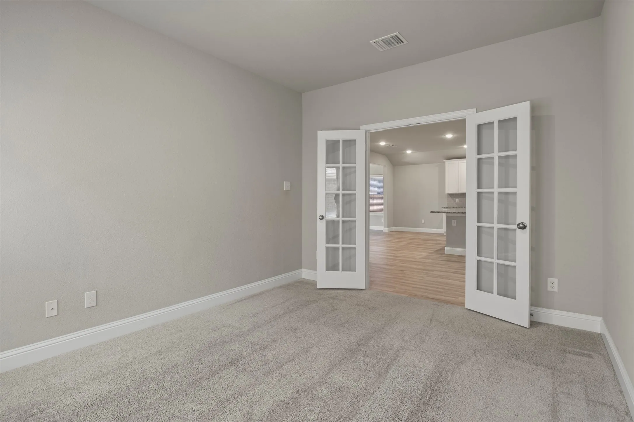 Single Family Residence For Sale in Kaufman County , 2305 Mount Olive Lane, Forney, Texas 75126, 3 Bedroom, 2 Bathroom, 2 Garage spaces, 2,151 Sqft, built in 2018, mls#21365994, Real Estate Agent in Forney, Homes For Sale in Kaufman county, Homes For Sale in Forney, Realtor in Forney Texas, Real Estate Brokerage Independent Realty Texas, Luminita Cordes Realtor