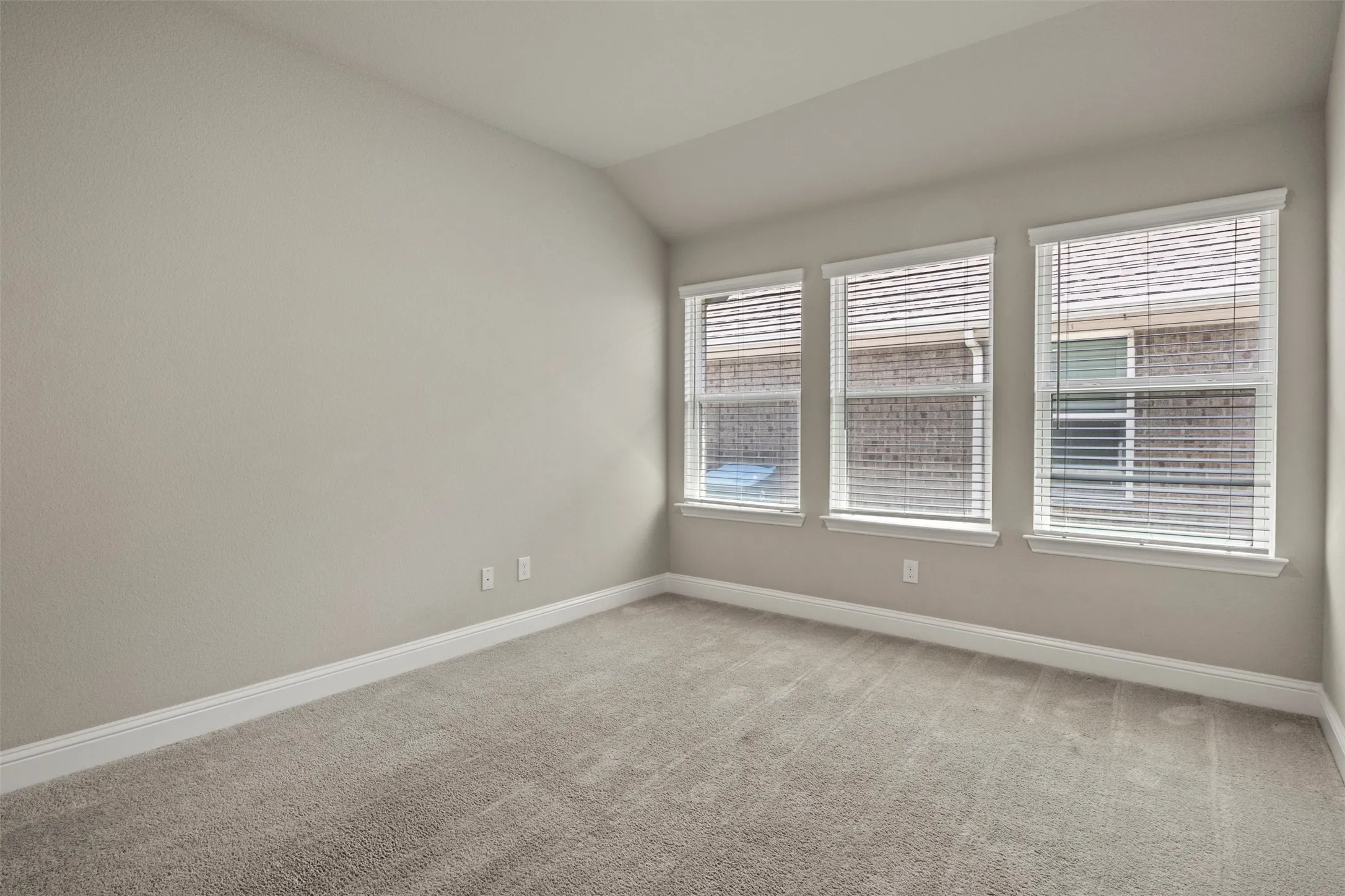 Single Family Residence For Sale in Kaufman County , 2305 Mount Olive Lane, Forney, Texas 75126, 3 Bedroom, 2 Bathroom, 2 Garage spaces, 2,151 Sqft, built in 2018, mls#21365994, Real Estate Agent in Forney, Homes For Sale in Kaufman county, Homes For Sale in Forney, Realtor in Forney Texas, Real Estate Brokerage Independent Realty Texas, Luminita Cordes Realtor