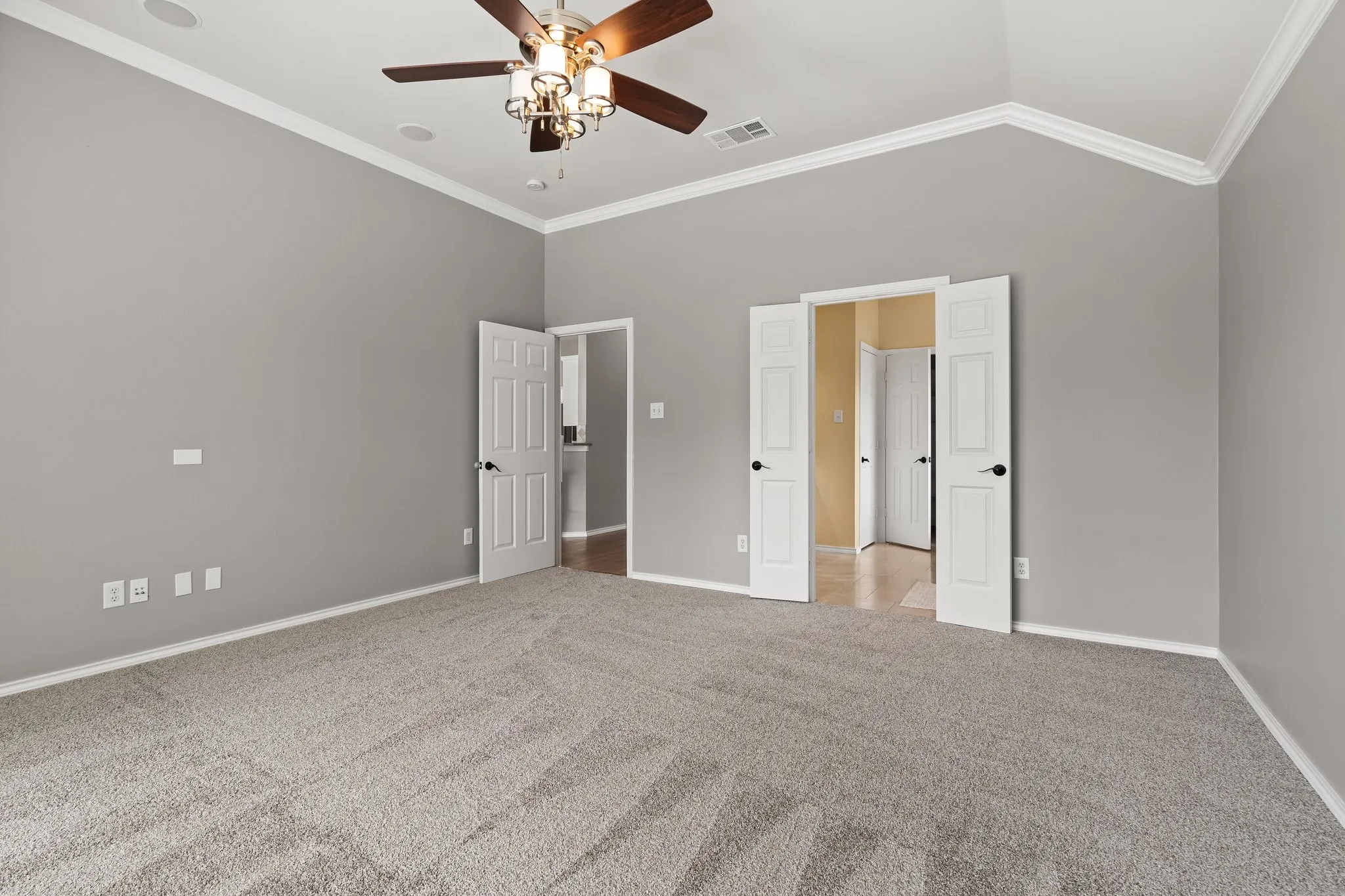 Single Family Residence For Rent in Denton County , 1601 Crabapple Lane, Flower Mound, Texas 75028, 3 Bedroom, 2 Bathroom, 2 Garage spaces, 2,023 Sqft, built in 1997, mls#21365987, Real Estate Agent in Flower Mound, Homes For Rent in Denton county, Homes For Rent in Flower Mound, Realtor in Flower Mound Texas, Real Estate Brokerage Independent Realty Texas, Luminita Cordes Realtor
