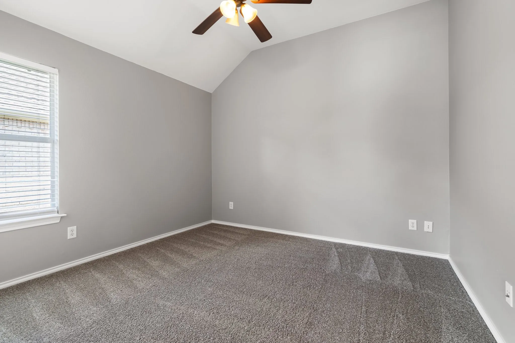 Single Family Residence For Rent in Denton County , 1601 Crabapple Lane, Flower Mound, Texas 75028, 3 Bedroom, 2 Bathroom, 2 Garage spaces, 2,023 Sqft, built in 1997, mls#21365987, Real Estate Agent in Flower Mound, Homes For Rent in Denton county, Homes For Rent in Flower Mound, Realtor in Flower Mound Texas, Real Estate Brokerage Independent Realty Texas, Luminita Cordes Realtor