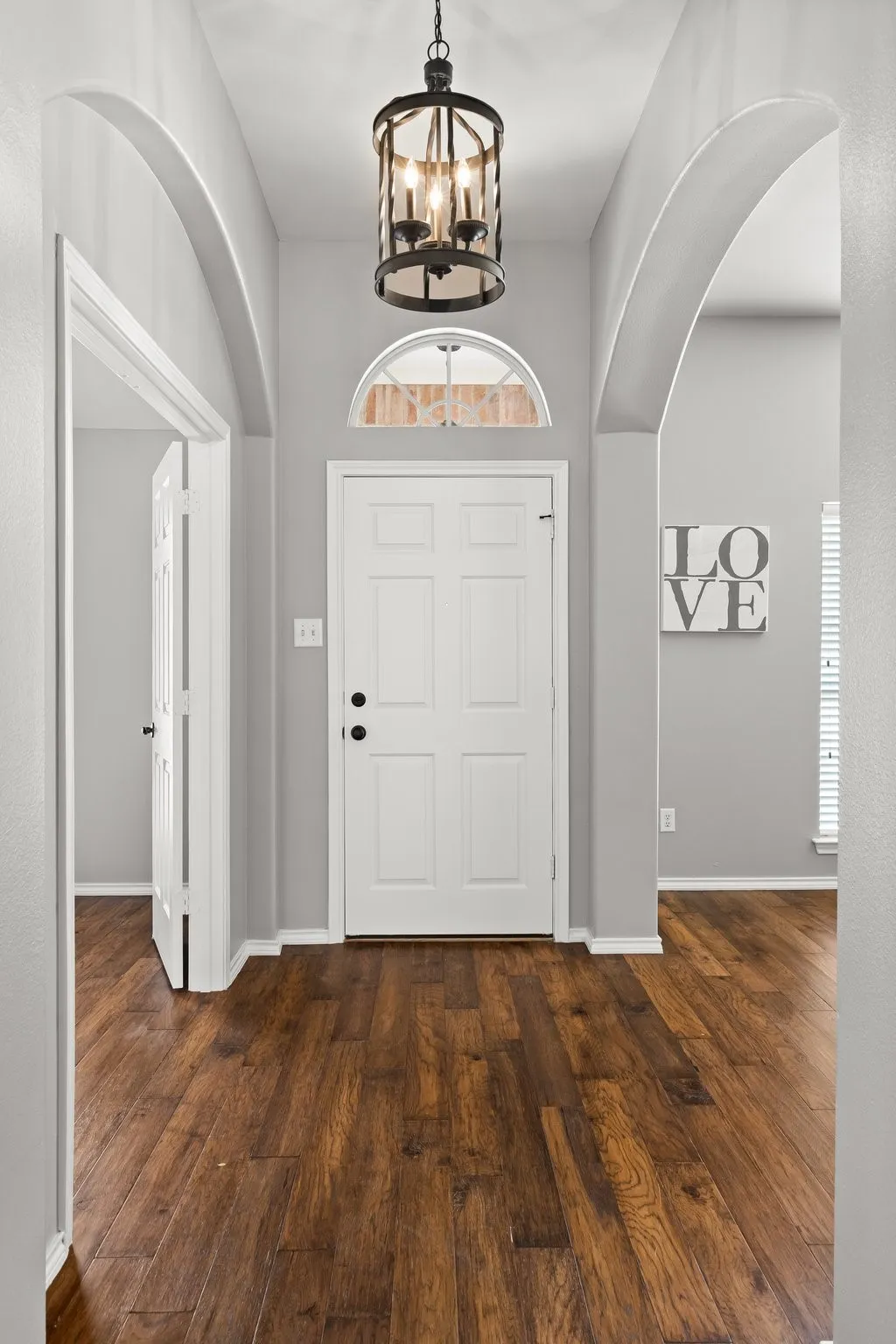 Single Family Residence For Rent in Denton County , 1601 Crabapple Lane, Flower Mound, Texas 75028, 3 Bedroom, 2 Bathroom, 2 Garage spaces, 2,023 Sqft, built in 1997, mls#21365987, Real Estate Agent in Flower Mound, Homes For Rent in Denton county, Homes For Rent in Flower Mound, Realtor in Flower Mound Texas, Real Estate Brokerage Independent Realty Texas, Luminita Cordes Realtor