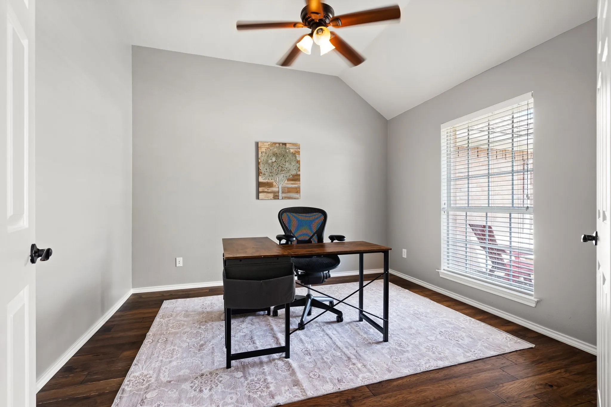 Single Family Residence For Rent in Denton County , 1601 Crabapple Lane, Flower Mound, Texas 75028, 3 Bedroom, 2 Bathroom, 2 Garage spaces, 2,023 Sqft, built in 1997, mls#21365987, Real Estate Agent in Flower Mound, Homes For Rent in Denton county, Homes For Rent in Flower Mound, Realtor in Flower Mound Texas, Real Estate Brokerage Independent Realty Texas, Luminita Cordes Realtor
