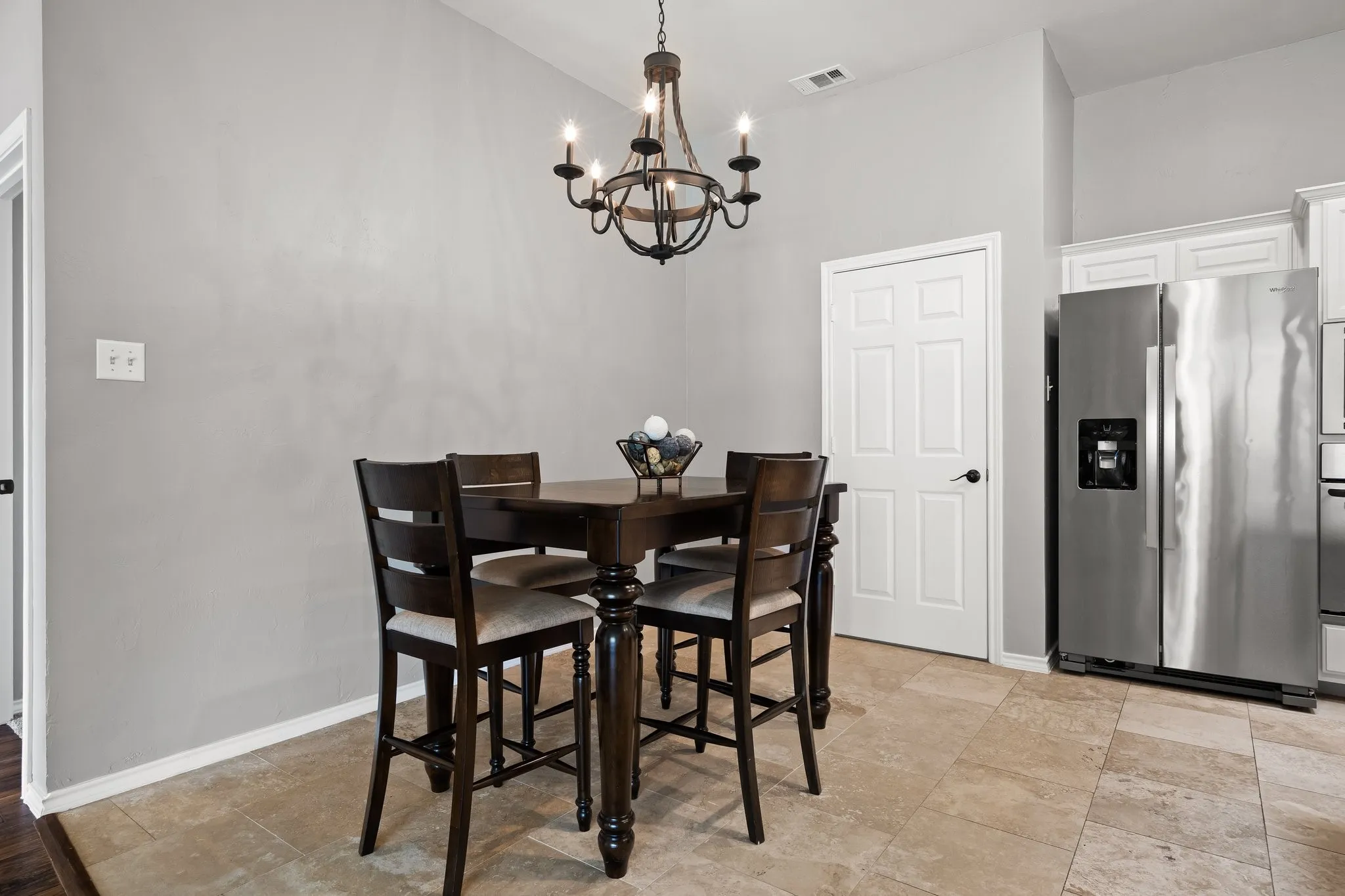 Single Family Residence For Rent in Denton County , 1601 Crabapple Lane, Flower Mound, Texas 75028, 3 Bedroom, 2 Bathroom, 2 Garage spaces, 2,023 Sqft, built in 1997, mls#21365987, Real Estate Agent in Flower Mound, Homes For Rent in Denton county, Homes For Rent in Flower Mound, Realtor in Flower Mound Texas, Real Estate Brokerage Independent Realty Texas, Luminita Cordes Realtor