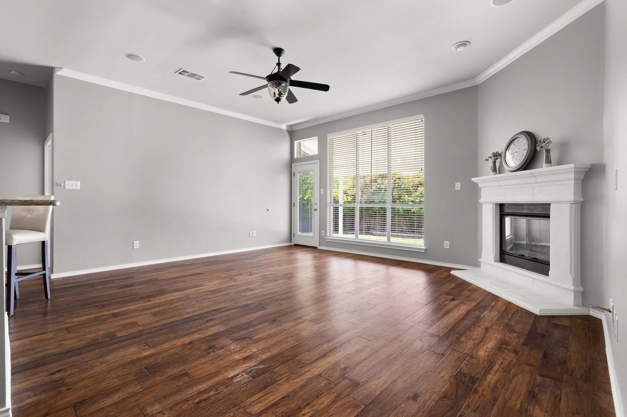 Single Family Residence For Rent in Denton County , 1601 Crabapple Lane, Flower Mound, Texas 75028, 3 Bedroom, 2 Bathroom, 2 Garage spaces, 2,023 Sqft, built in 1997, mls#21365987, Real Estate Agent in Flower Mound, Homes For Rent in Denton county, Homes For Rent in Flower Mound, Realtor in Flower Mound Texas, Real Estate Brokerage Independent Realty Texas, Luminita Cordes Realtor