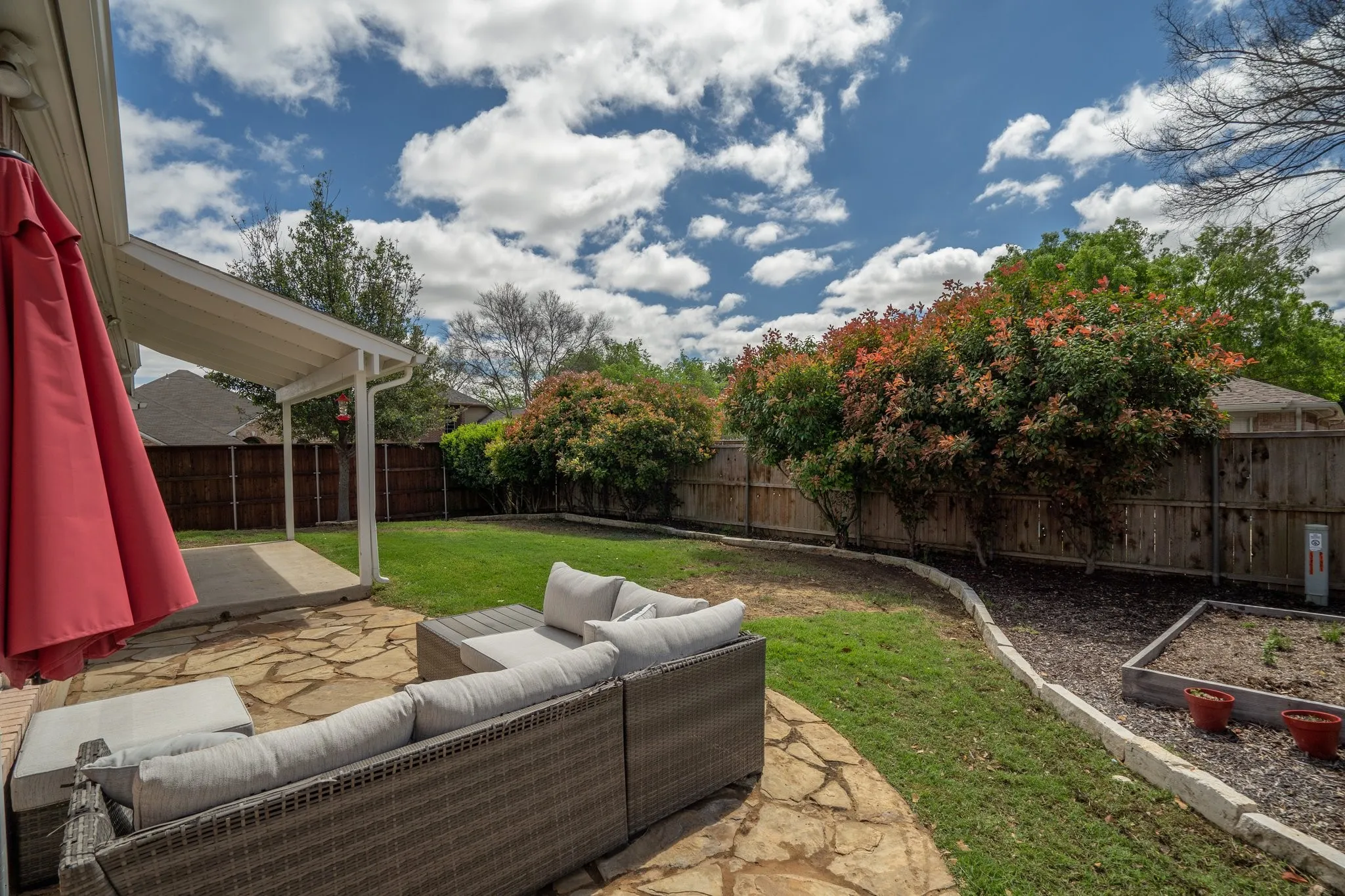 Single Family Residence For Rent in Denton County , 1601 Crabapple Lane, Flower Mound, Texas 75028, 3 Bedroom, 2 Bathroom, 2 Garage spaces, 2,023 Sqft, built in 1997, mls#21365987, Real Estate Agent in Flower Mound, Homes For Rent in Denton county, Homes For Rent in Flower Mound, Realtor in Flower Mound Texas, Real Estate Brokerage Independent Realty Texas, Luminita Cordes Realtor