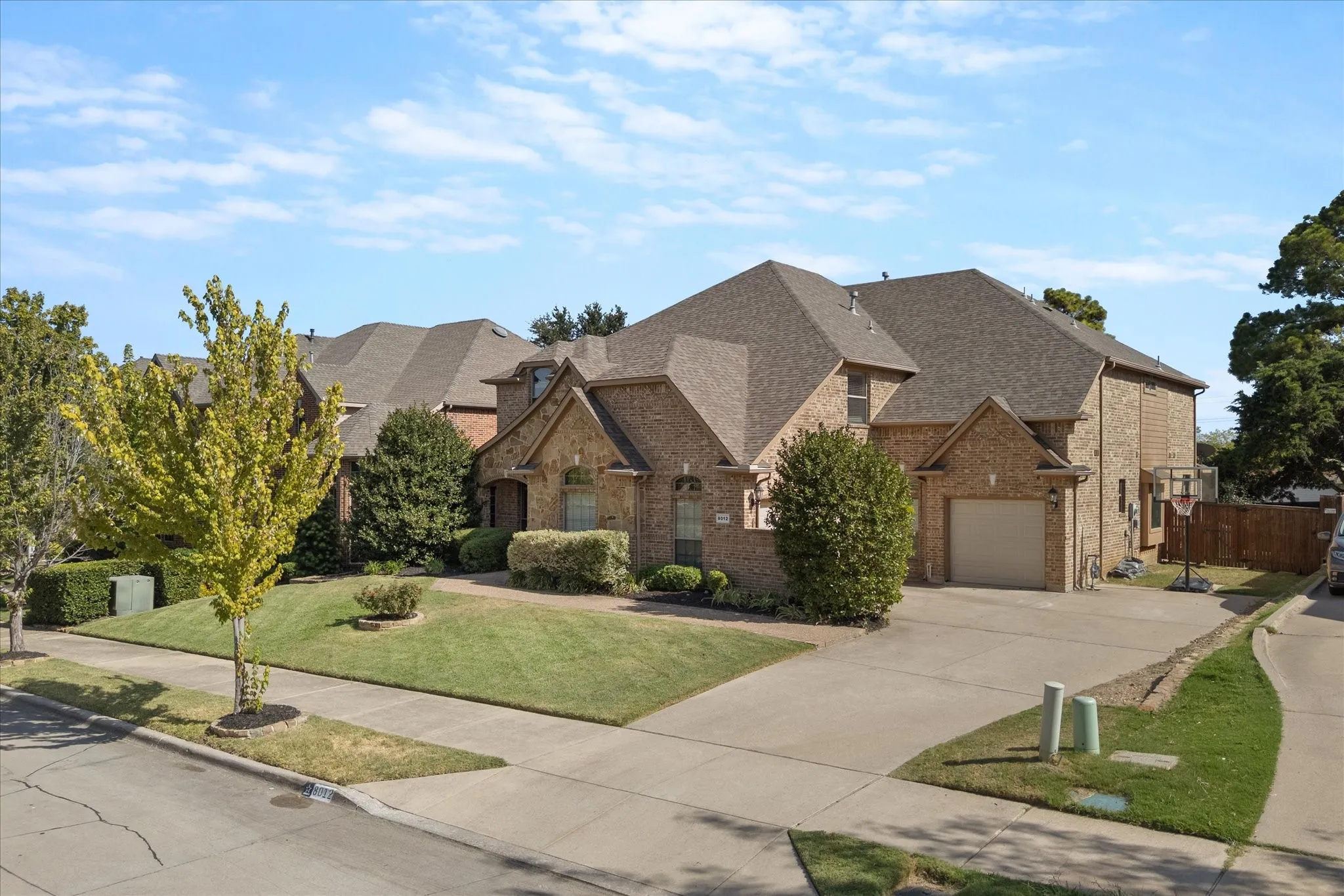 Single Family Residence For Sale in Tarrant County , 8012 Red River Run, North Richland Hills, Texas 76180, 6 Bedroom, 4 Bathroom, 3 Garage spaces, 4,321 Sqft, built in 2012, mls#21362598, Real Estate Agent in North Richland Hills, Homes For Sale in Tarrant county, Homes For Sale in North Richland Hills, Realtor in North Richland Hills Texas, Real Estate Brokerage Independent Realty Texas, Luminita Cordes Realtor