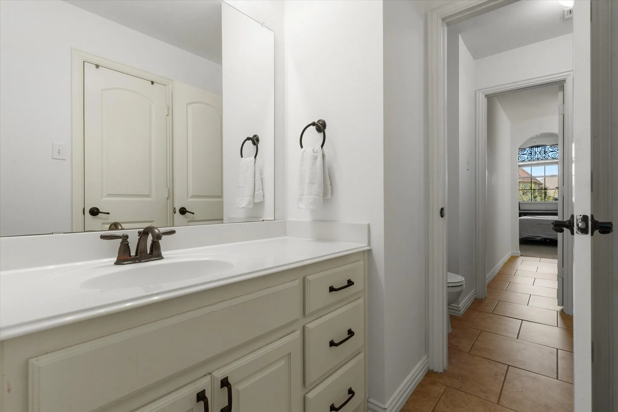 jack and Jill bathroom