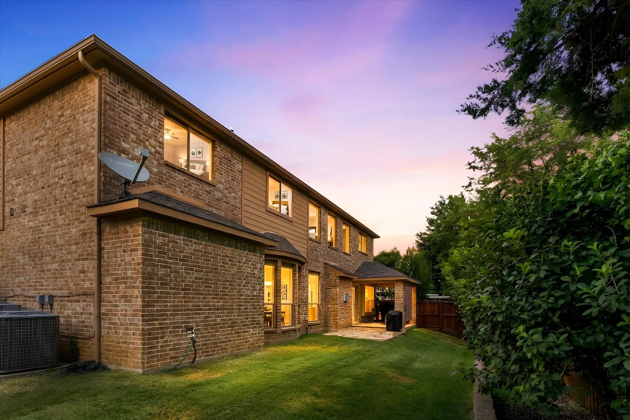 Single Family Residence For Sale in Tarrant County , 8012 Red River Run, North Richland Hills, Texas 76180, 6 Bedroom, 4 Bathroom, 3 Garage spaces, 4,321 Sqft, built in 2012, mls#21362598, Real Estate Agent in North Richland Hills, Homes For Sale in Tarrant county, Homes For Sale in North Richland Hills, Realtor in North Richland Hills Texas, Real Estate Brokerage Independent Realty Texas, Luminita Cordes Realtor