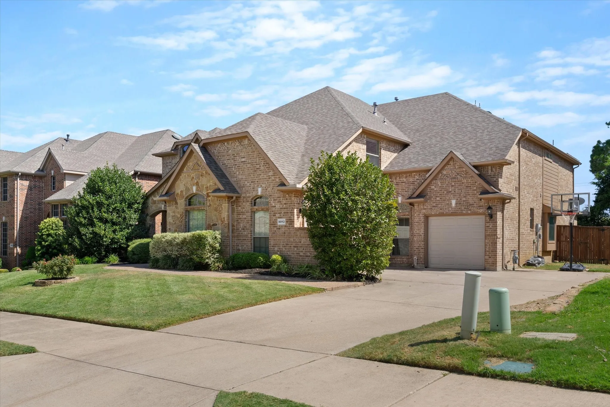 Single Family Residence For Sale in Tarrant County , 8012 Red River Run, North Richland Hills, Texas 76180, 6 Bedroom, 4 Bathroom, 3 Garage spaces, 4,321 Sqft, built in 2012, mls#21362598, Real Estate Agent in North Richland Hills, Homes For Sale in Tarrant county, Homes For Sale in North Richland Hills, Realtor in North Richland Hills Texas, Real Estate Brokerage Independent Realty Texas, Luminita Cordes Realtor