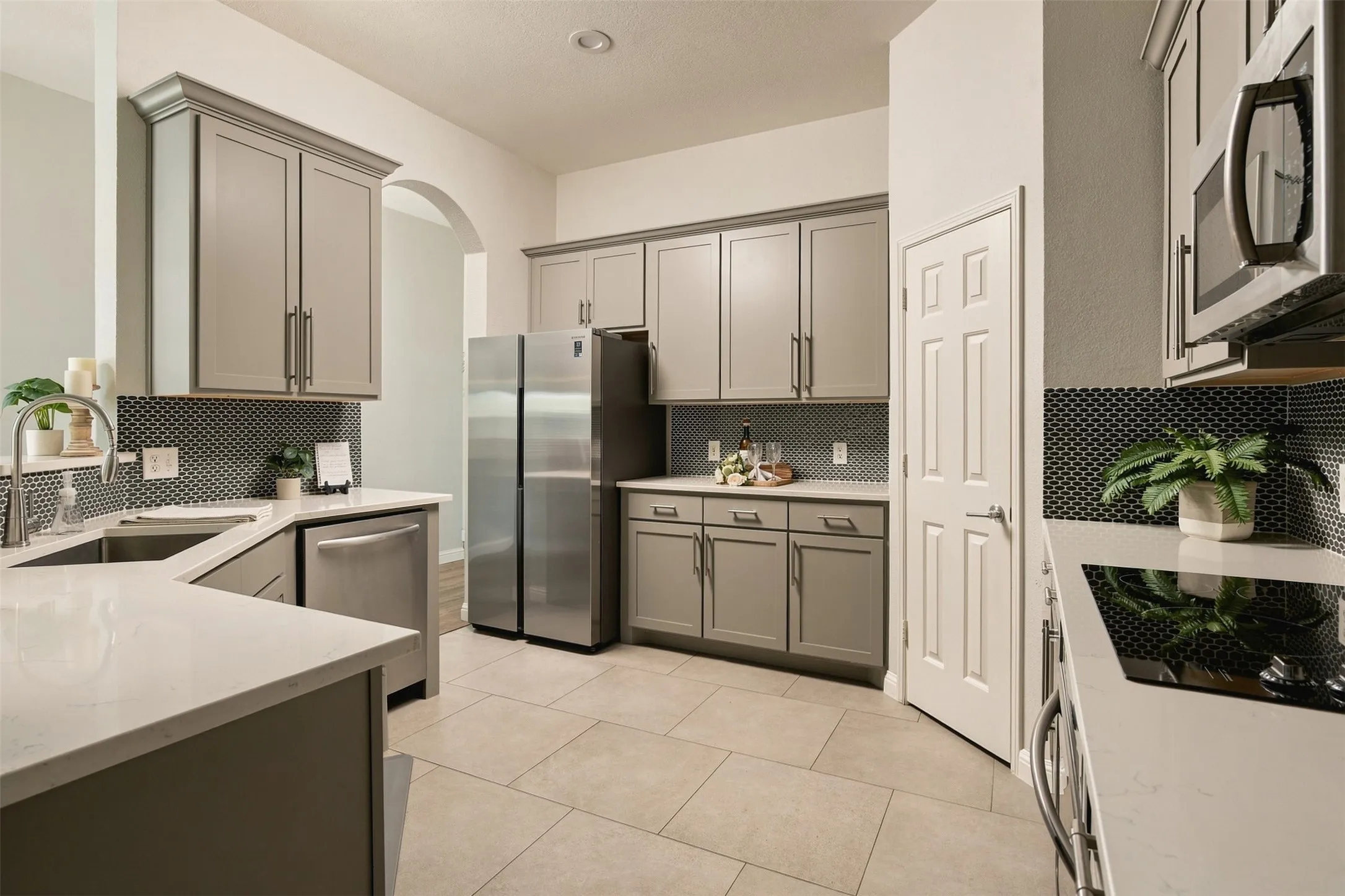 Single Family Residence For Sale in Collin County , 6880 Longhorn Trail, Frisco, Texas 75034, 3 Bedroom, 2 Bathroom, 2 Garage spaces, 2,165 Sqft, built in 2001, mls#21356608, Real Estate Agent in Frisco, Homes For Sale in Collin county, Homes For Sale in Frisco, Realtor in Frisco Texas, Real Estate Brokerage Independent Realty Texas, Luminita Cordes Realtor