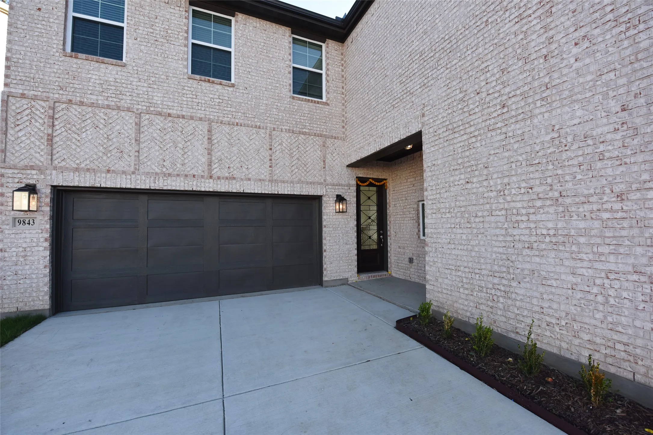 Single Family Residence For Rent in Dallas County , 9843 Romo Street, Irving, Texas 75063, 4 Bedroom, 3 Bathroom, 2 Garage spaces, 2,359 Sqft, built in 2021, mls#21356701, Real Estate Agent in Irving, Homes For Rent in Dallas county, Homes For Rent in Irving, Realtor in Irving Texas, Real Estate Brokerage Independent Realty Texas, Luminita Cordes Realtor