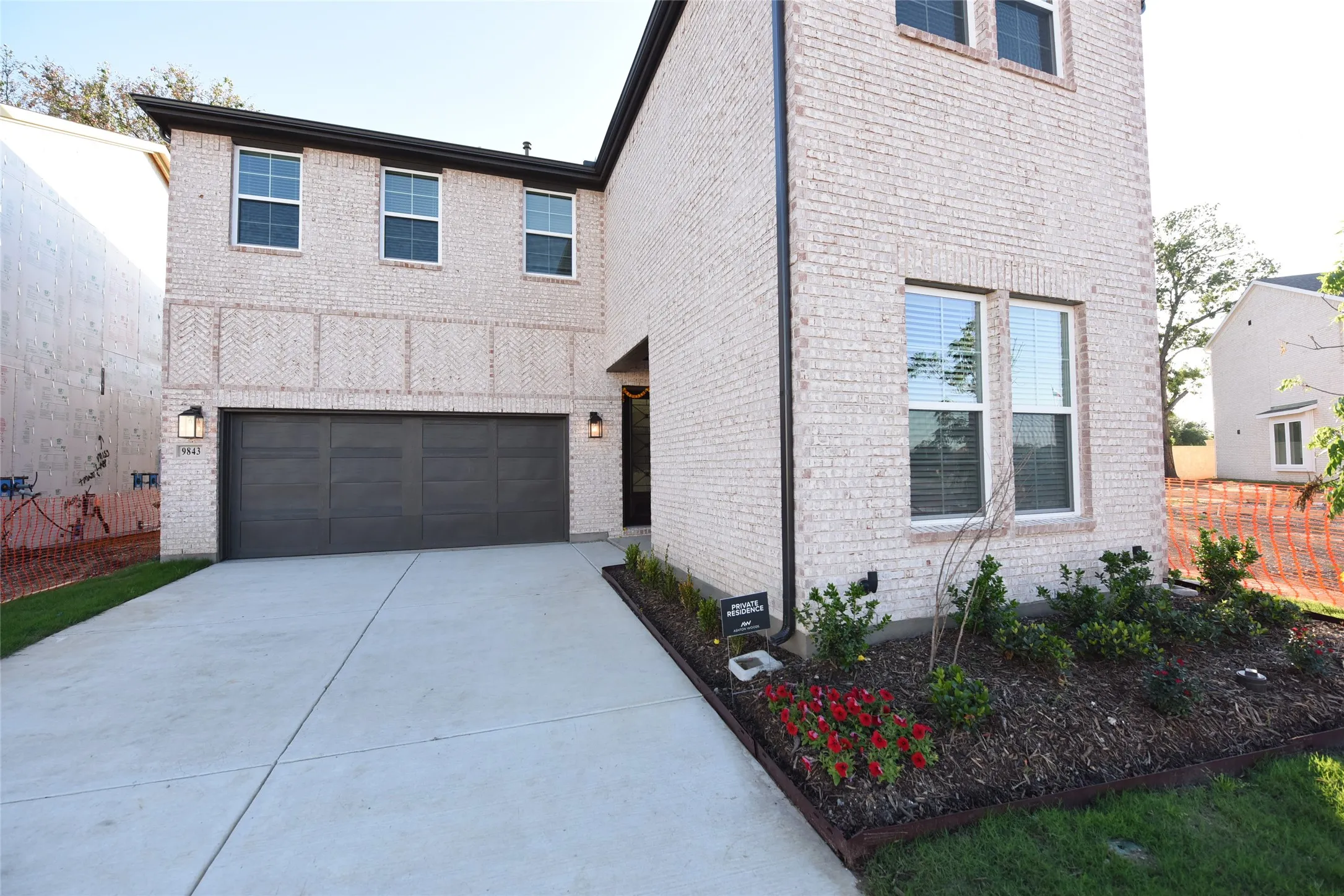 Single Family Residence For Rent in Dallas County , 9843 Romo Street, Irving, Texas 75063, 4 Bedroom, 3 Bathroom, 2 Garage spaces, 2,359 Sqft, built in 2021, mls#21356701, Real Estate Agent in Irving, Homes For Rent in Dallas county, Homes For Rent in Irving, Realtor in Irving Texas, Real Estate Brokerage Independent Realty Texas, Luminita Cordes Realtor