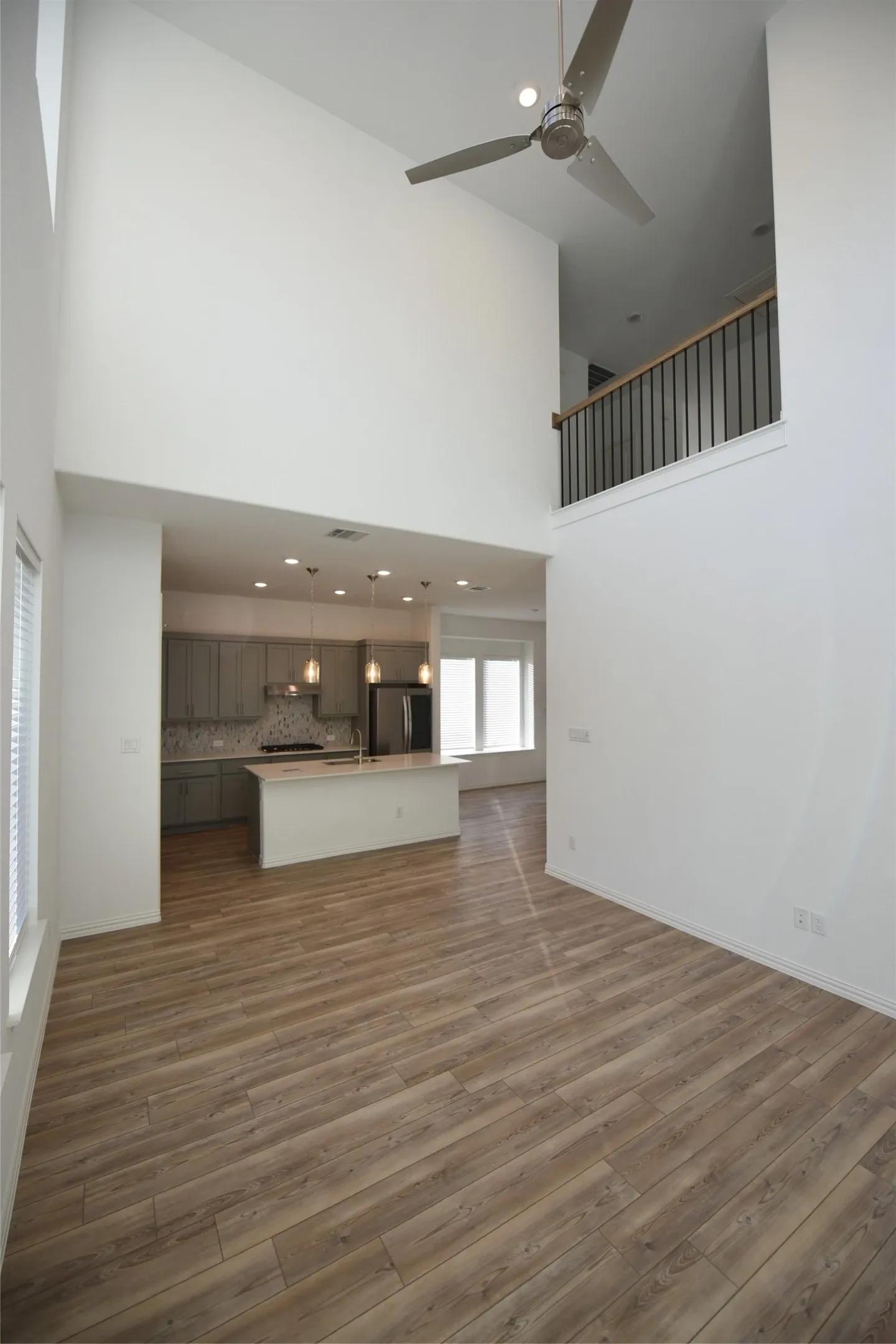 Single Family Residence For Rent in Dallas County , 9843 Romo Street, Irving, Texas 75063, 4 Bedroom, 3 Bathroom, 2 Garage spaces, 2,359 Sqft, built in 2021, mls#21356701, Real Estate Agent in Irving, Homes For Rent in Dallas county, Homes For Rent in Irving, Realtor in Irving Texas, Real Estate Brokerage Independent Realty Texas, Luminita Cordes Realtor