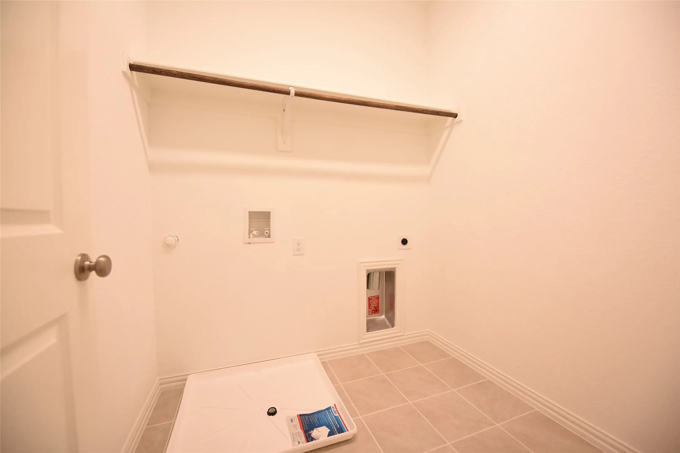 Single Family Residence For Rent in Dallas County , 9843 Romo Street, Irving, Texas 75063, 4 Bedroom, 3 Bathroom, 2 Garage spaces, 2,359 Sqft, built in 2021, mls#21356701, Real Estate Agent in Irving, Homes For Rent in Dallas county, Homes For Rent in Irving, Realtor in Irving Texas, Real Estate Brokerage Independent Realty Texas, Luminita Cordes Realtor