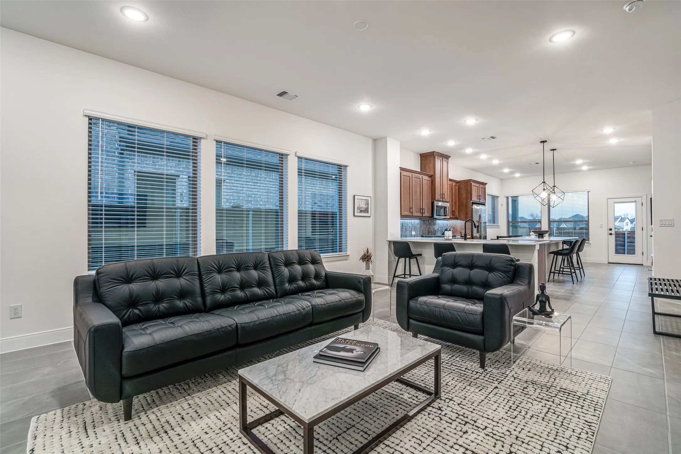 Single Family Residence For Sale in Dallas County , 2133 Jade Forest Lane, Mesquite, Texas 75181, 3 Bedroom, 2 Bathroom, 2 Garage spaces, 1,673 Sqft, built in 2024, Price $379,900, mls#21365821, Real Estate Agent in Mesquite, Homes For Sale in Dallas county, Homes For Sale in Mesquite, Realtor in Mesquite Texas, Real Estate Brokerage Independent Realty Texas, Luminita Cordes Realtor