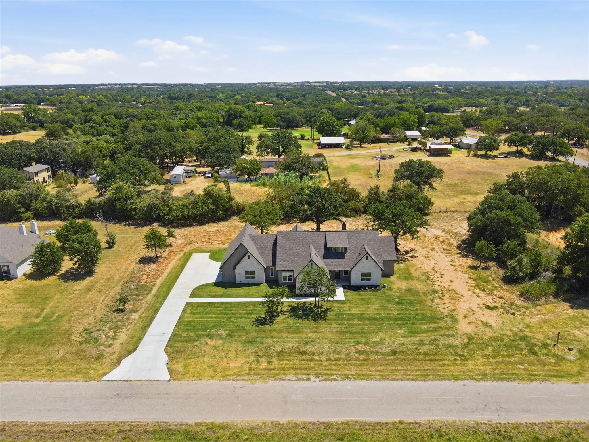 Single Family Residence For Sale in Parker County , 104 Springhill Court, Springtown, Texas 76082, 4 Bedroom, 3 Bathroom, 3 Garage spaces, 2,784 Sqft, built in 2026, mls#21365053, Real Estate Agent in Springtown, Homes For Sale in Parker county, Homes For Sale in Springtown, Realtor in Springtown Texas, Real Estate Brokerage Independent Realty Texas, Luminita Cordes Realtor